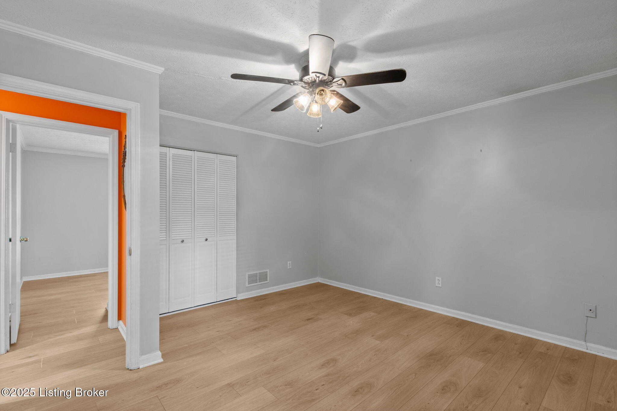 7411 Colt Dr