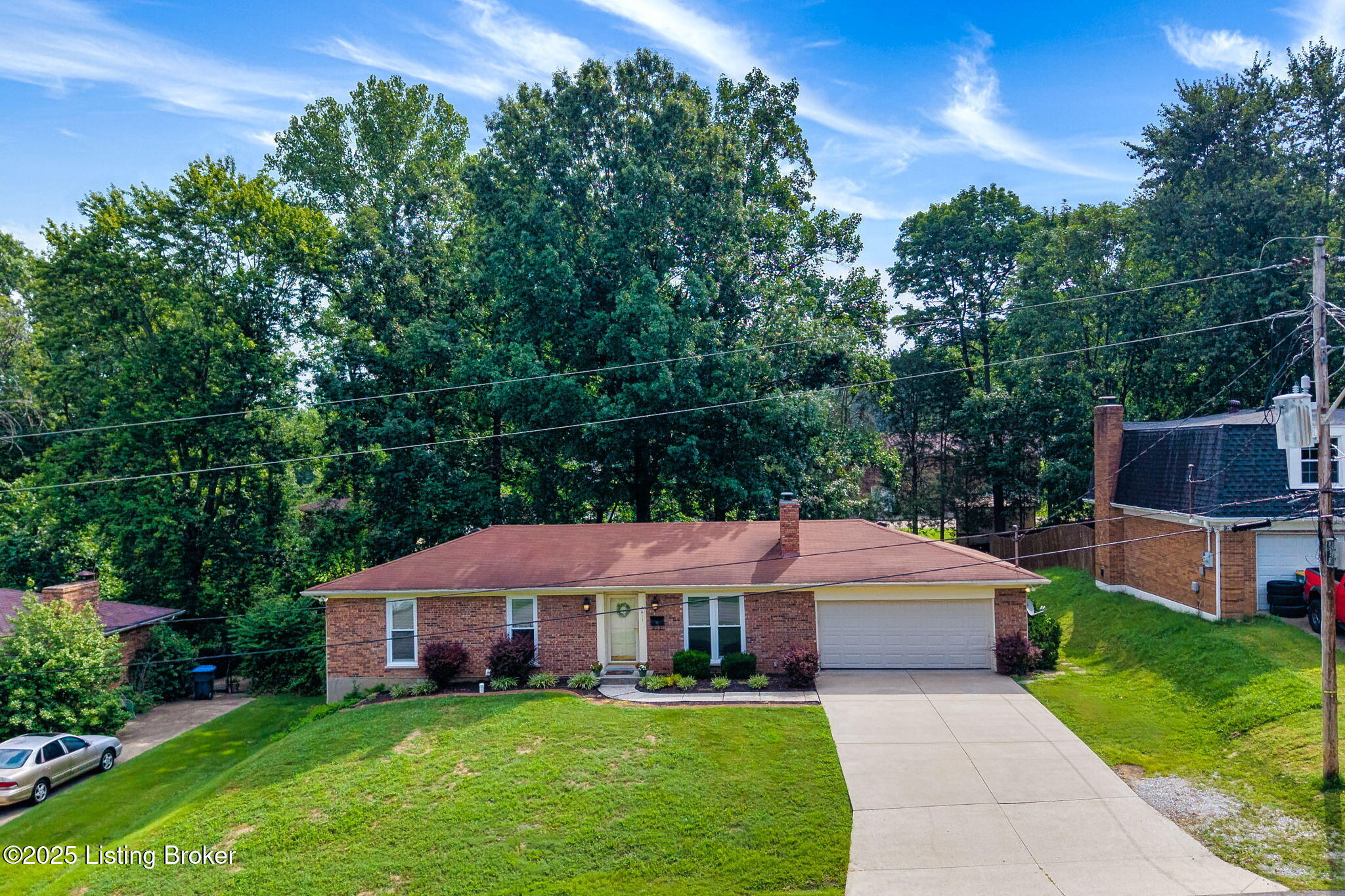 7411 Colt Dr