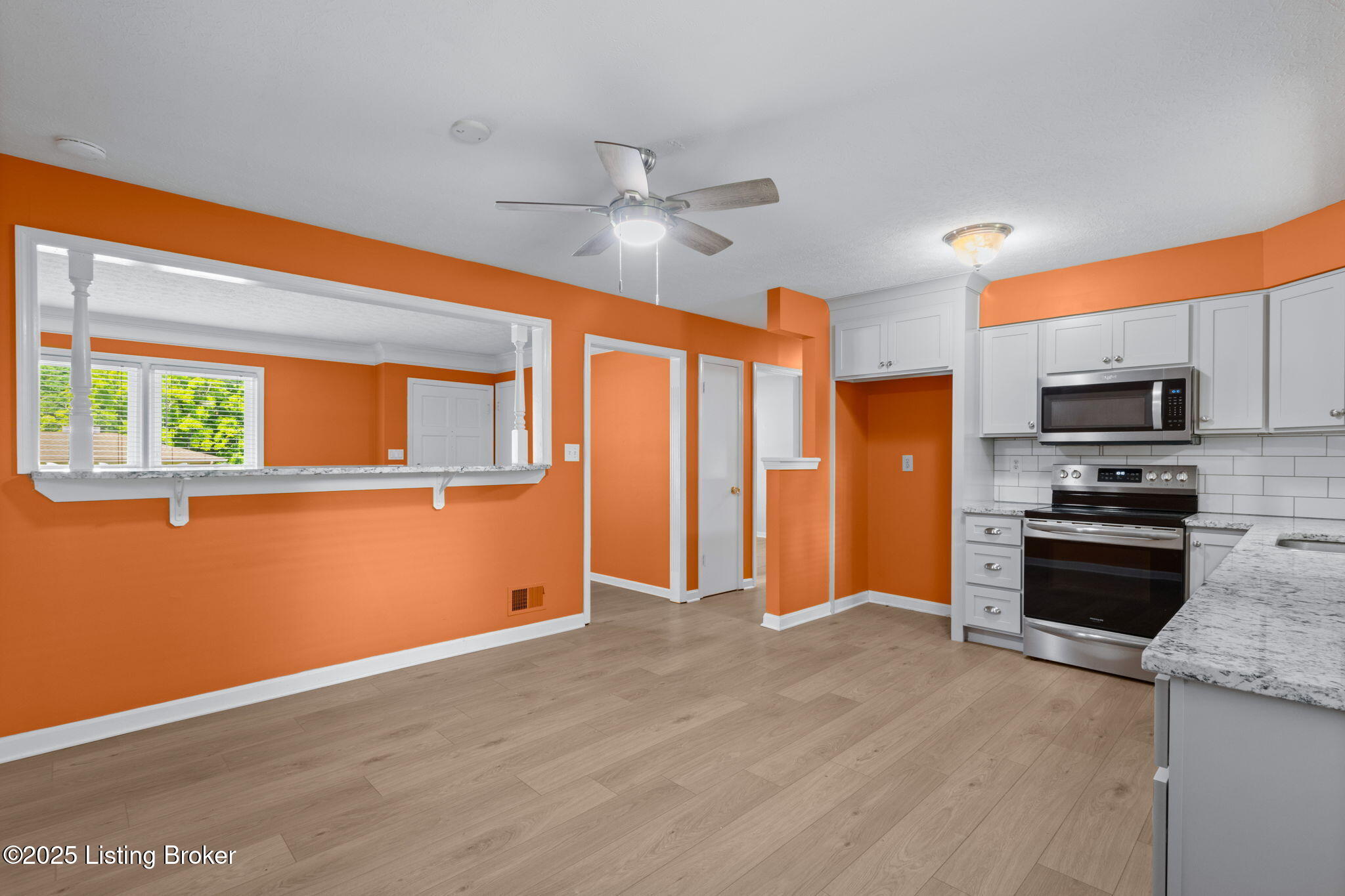 7411 Colt Dr