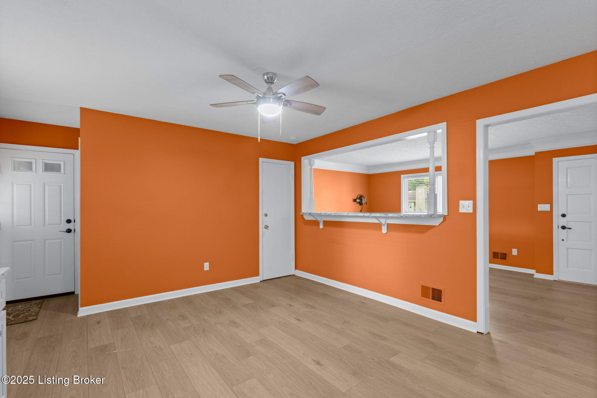 7411 Colt Dr
