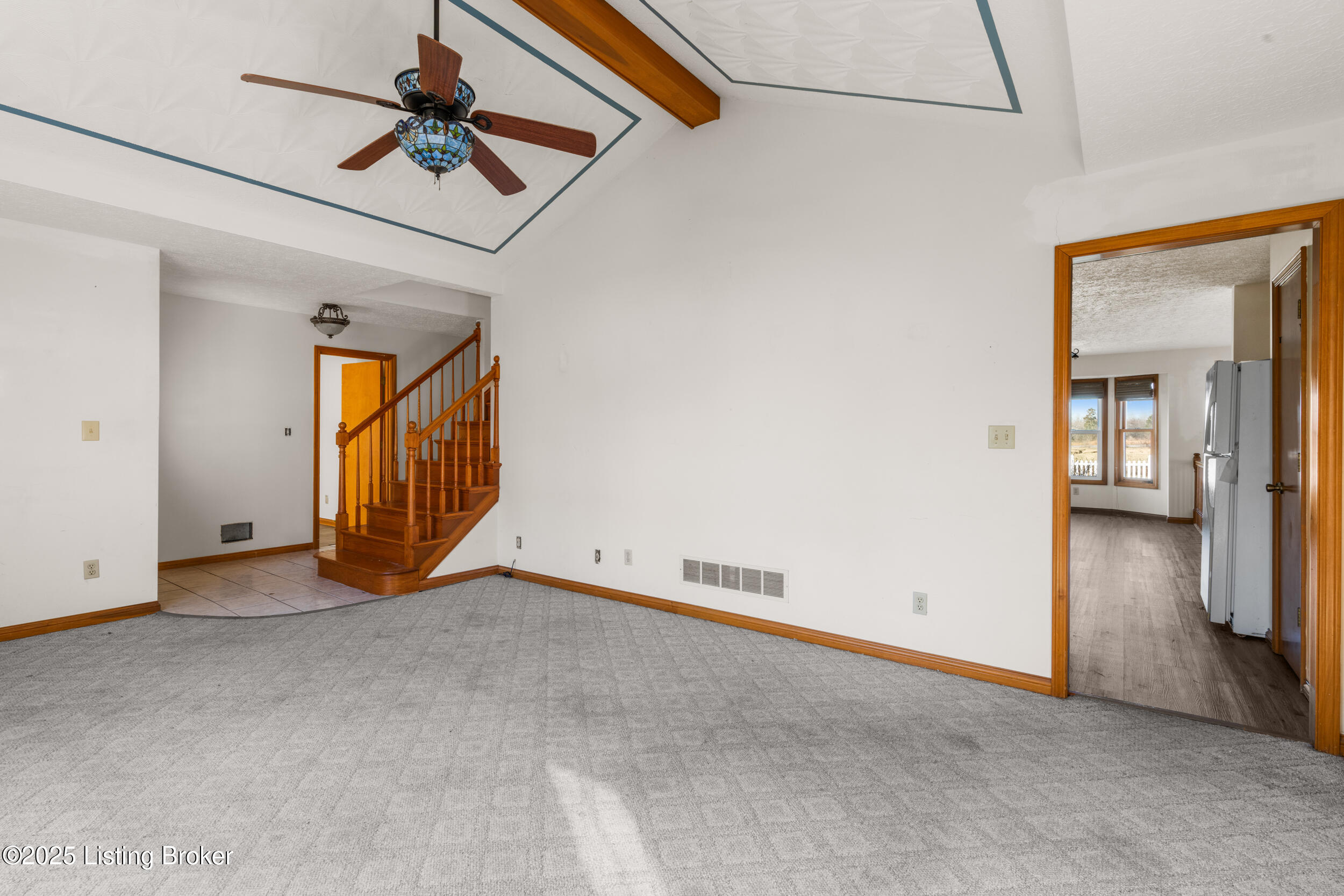595 Centerview Dr
