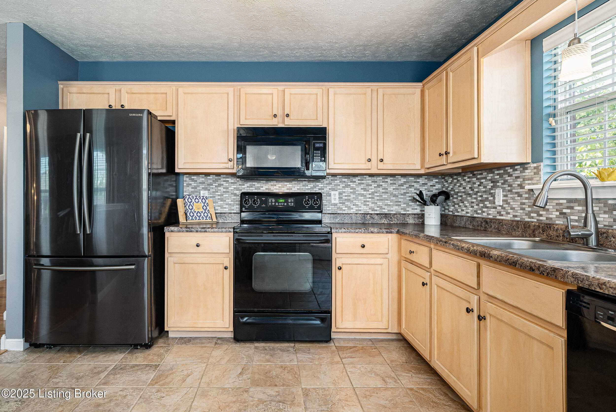 740 Justin Trail