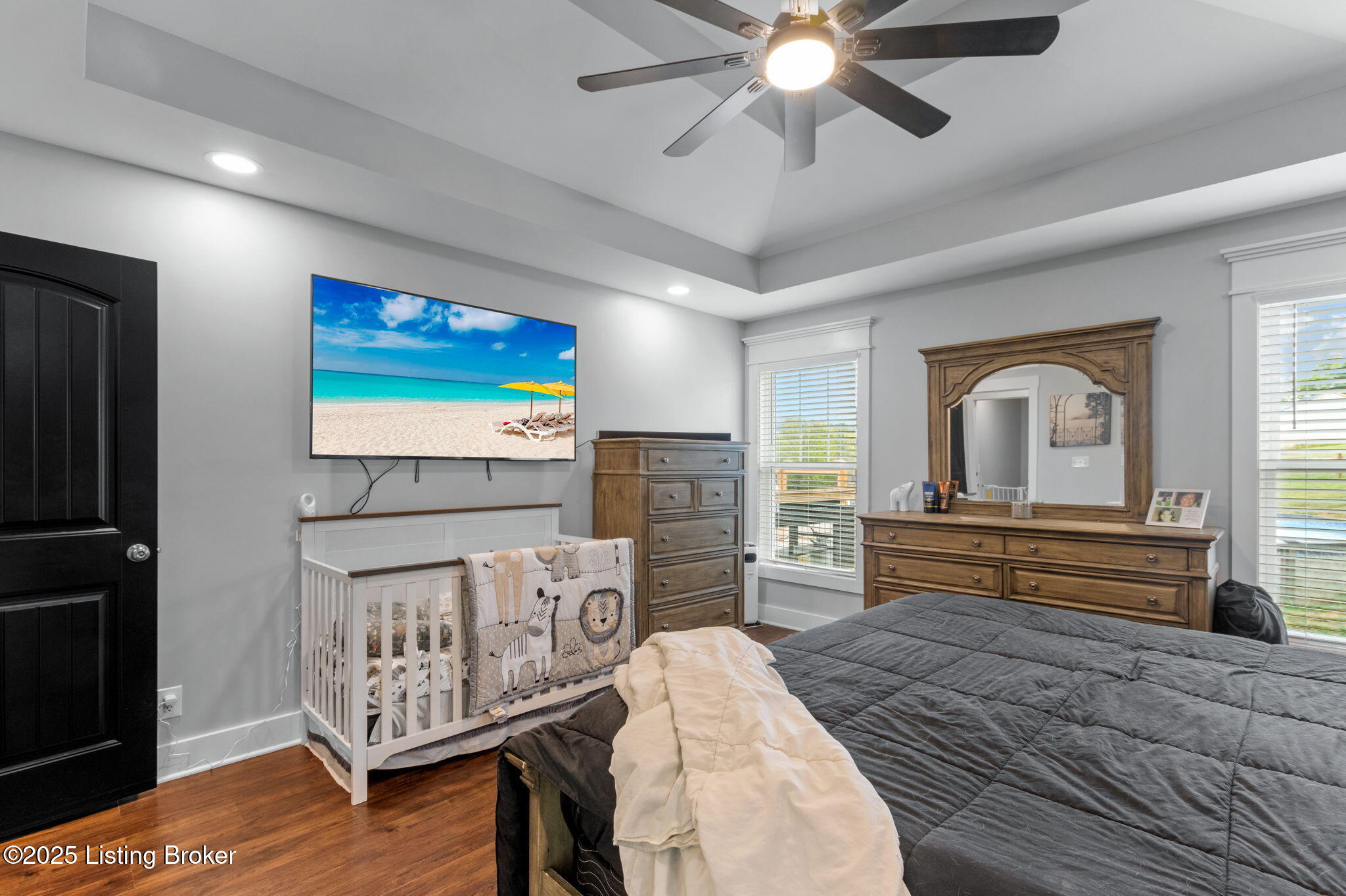 552 Crafton Dr