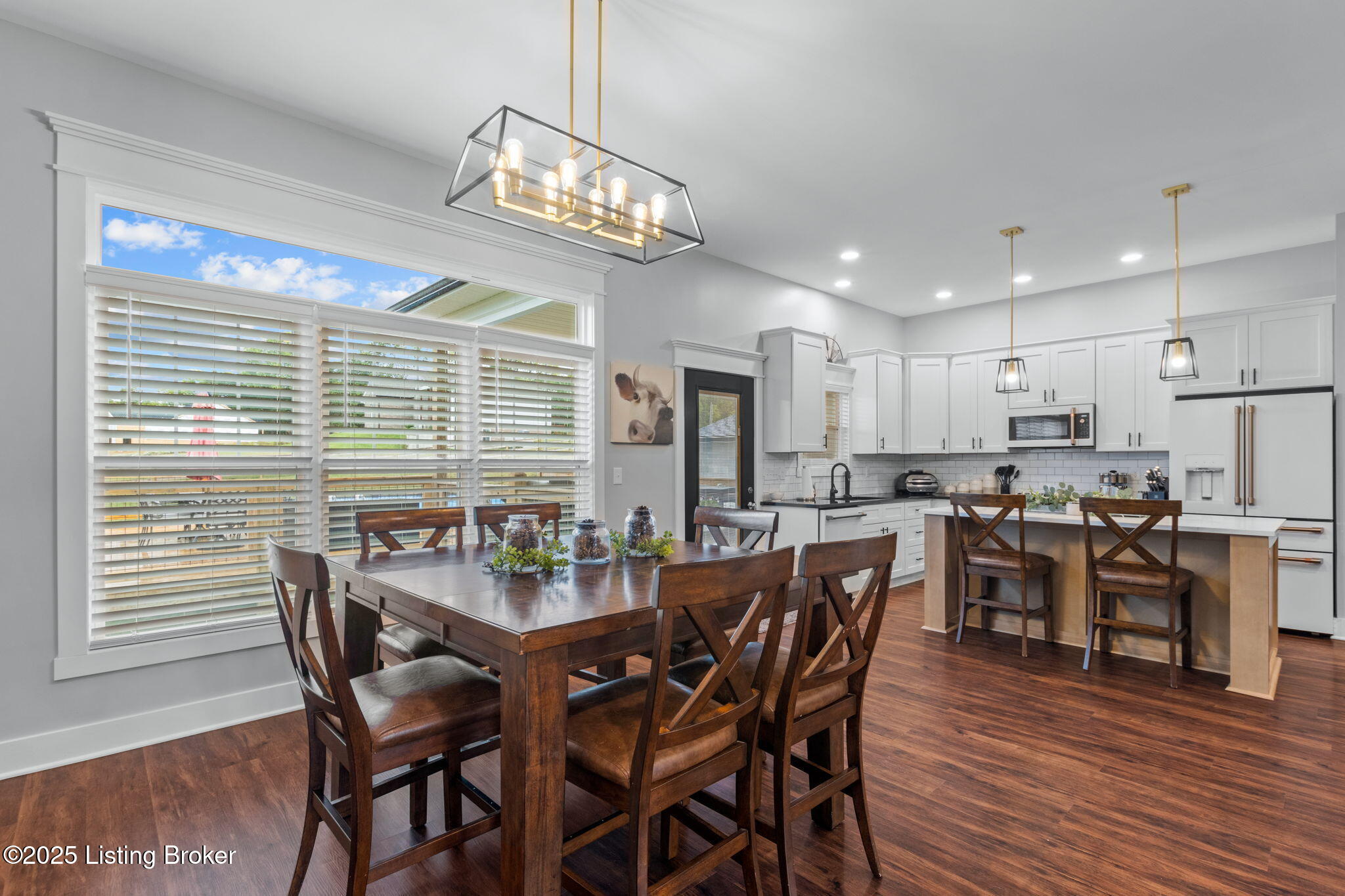 552 Crafton Dr