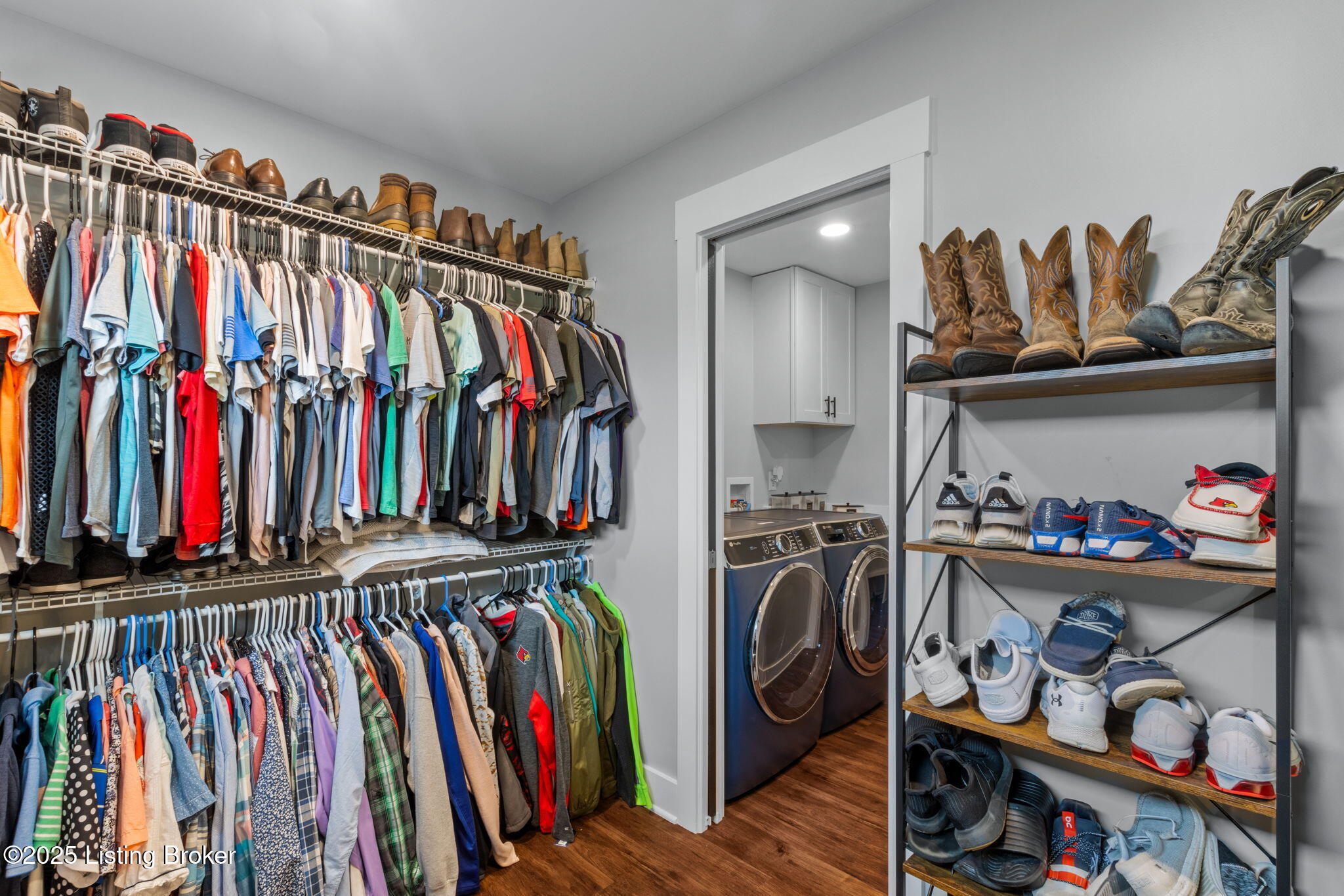 552 Crafton Dr