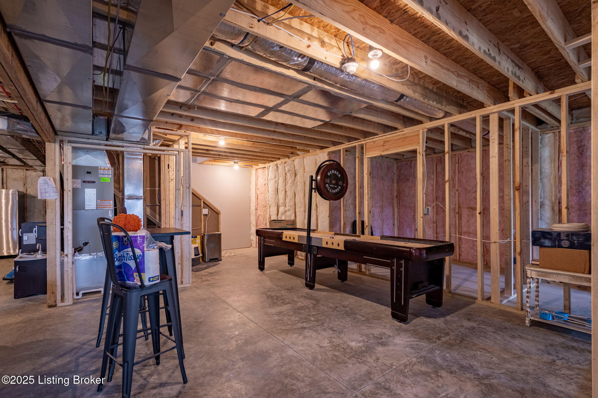 552 Crafton Dr