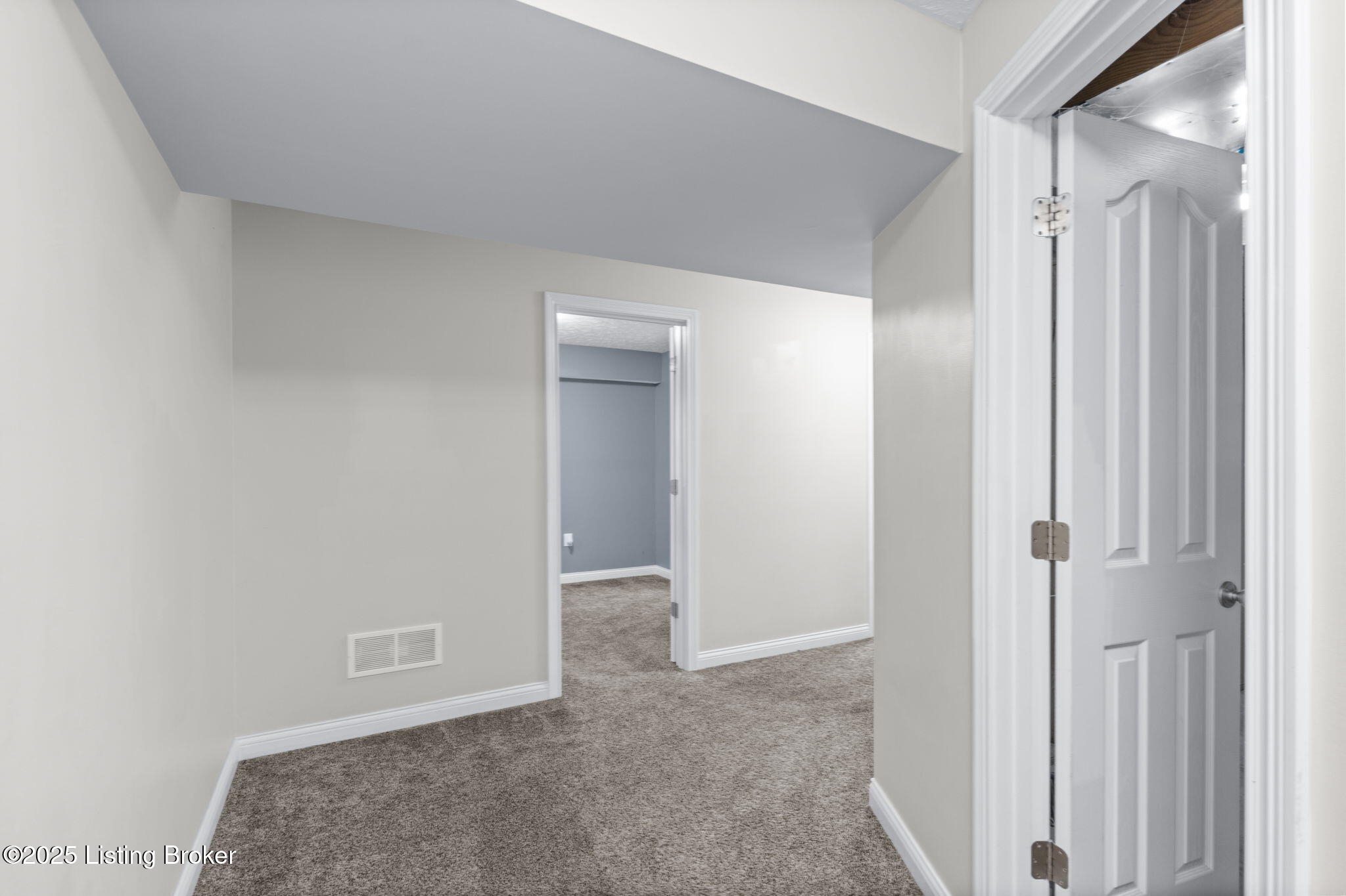 239 Village Circle Dr