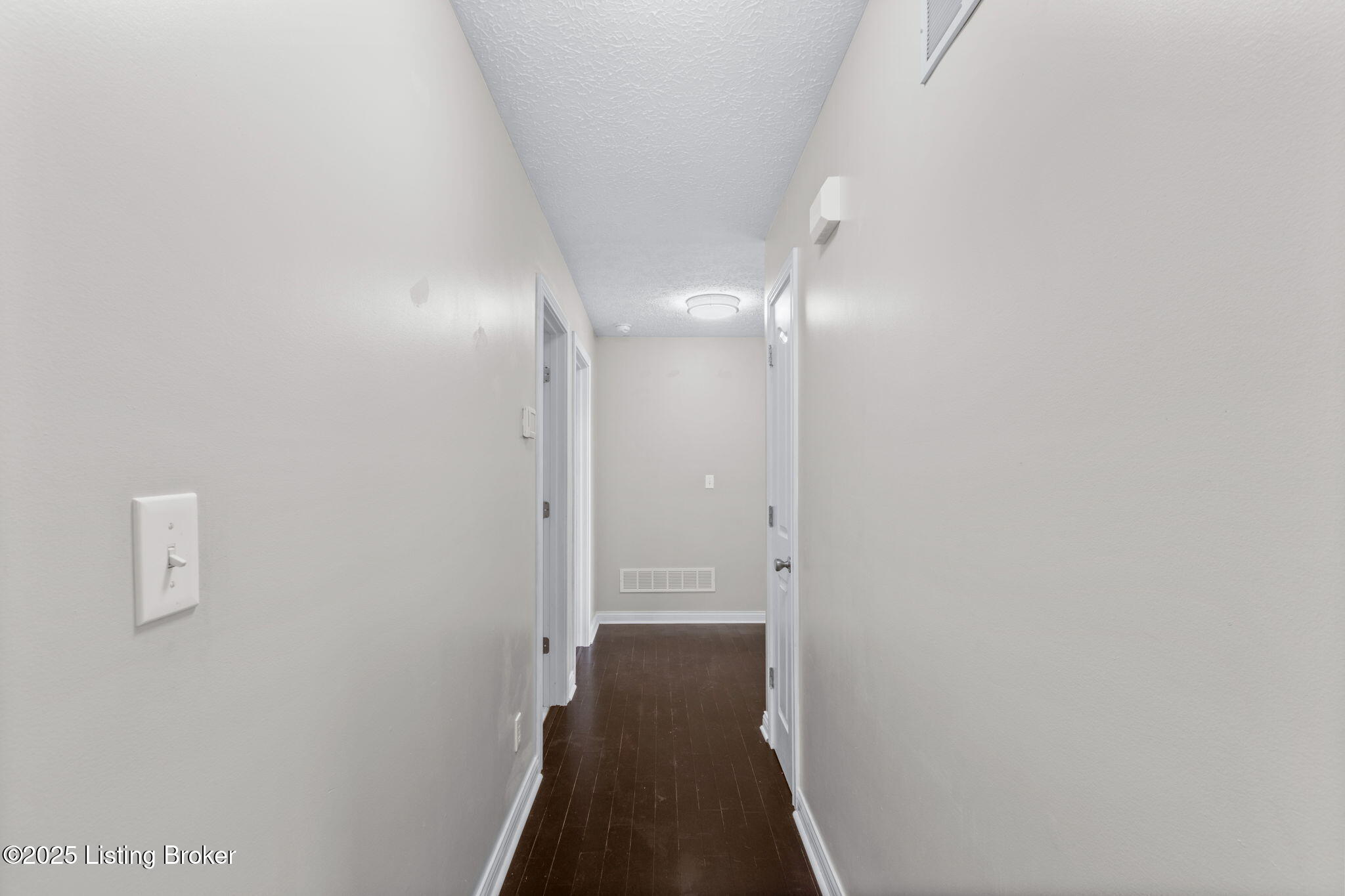 239 Village Circle Dr