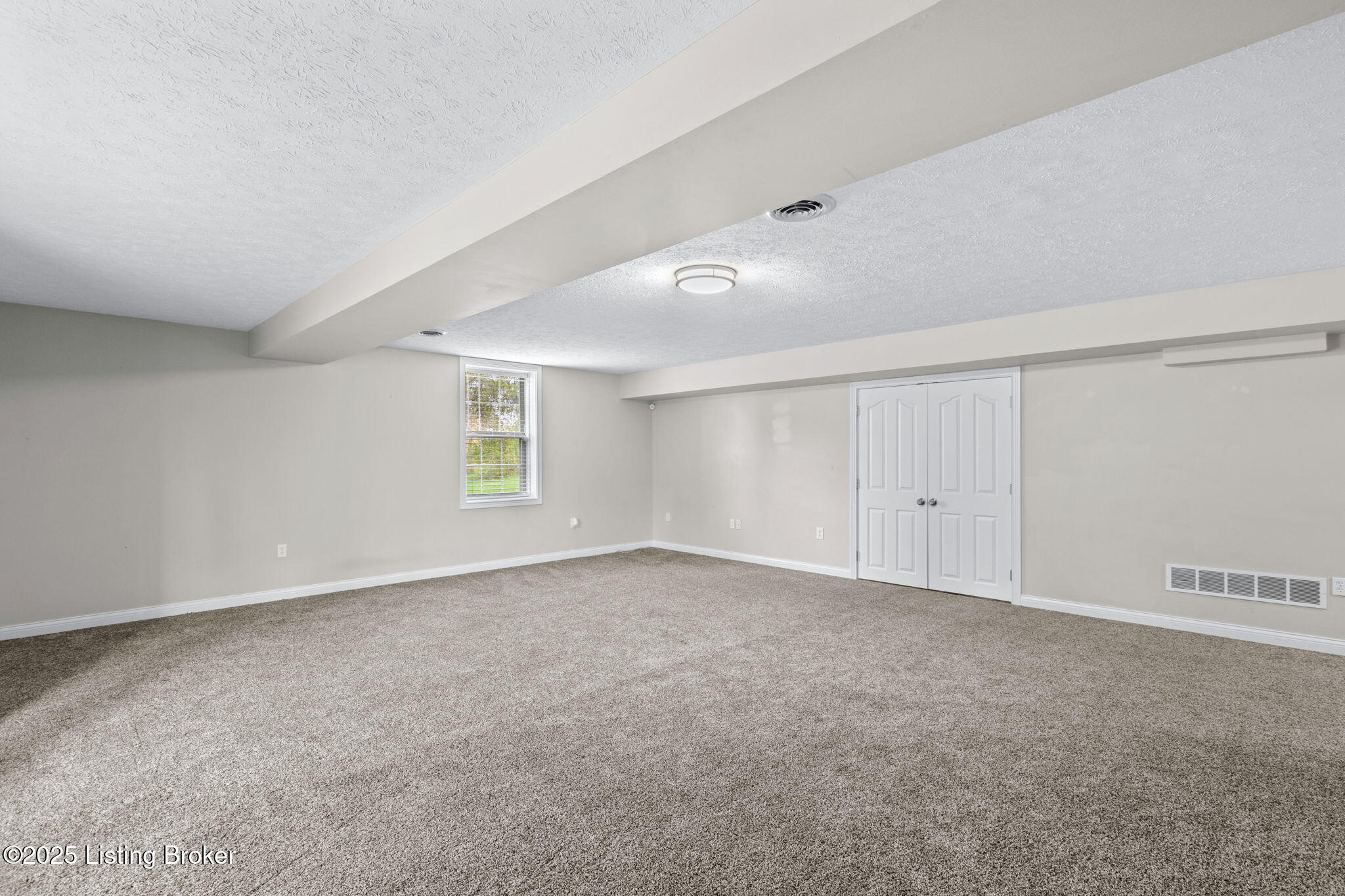 239 Village Circle Dr