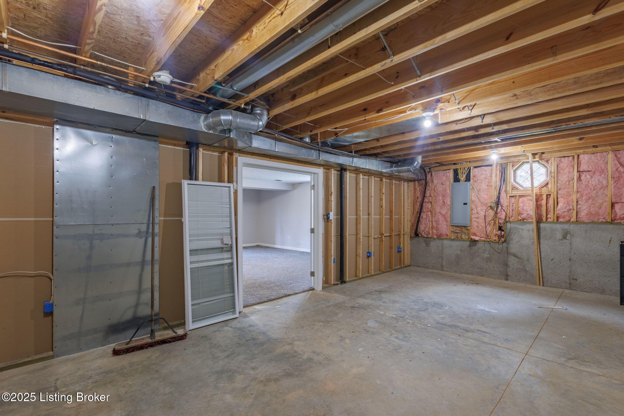 239 Village Circle Dr