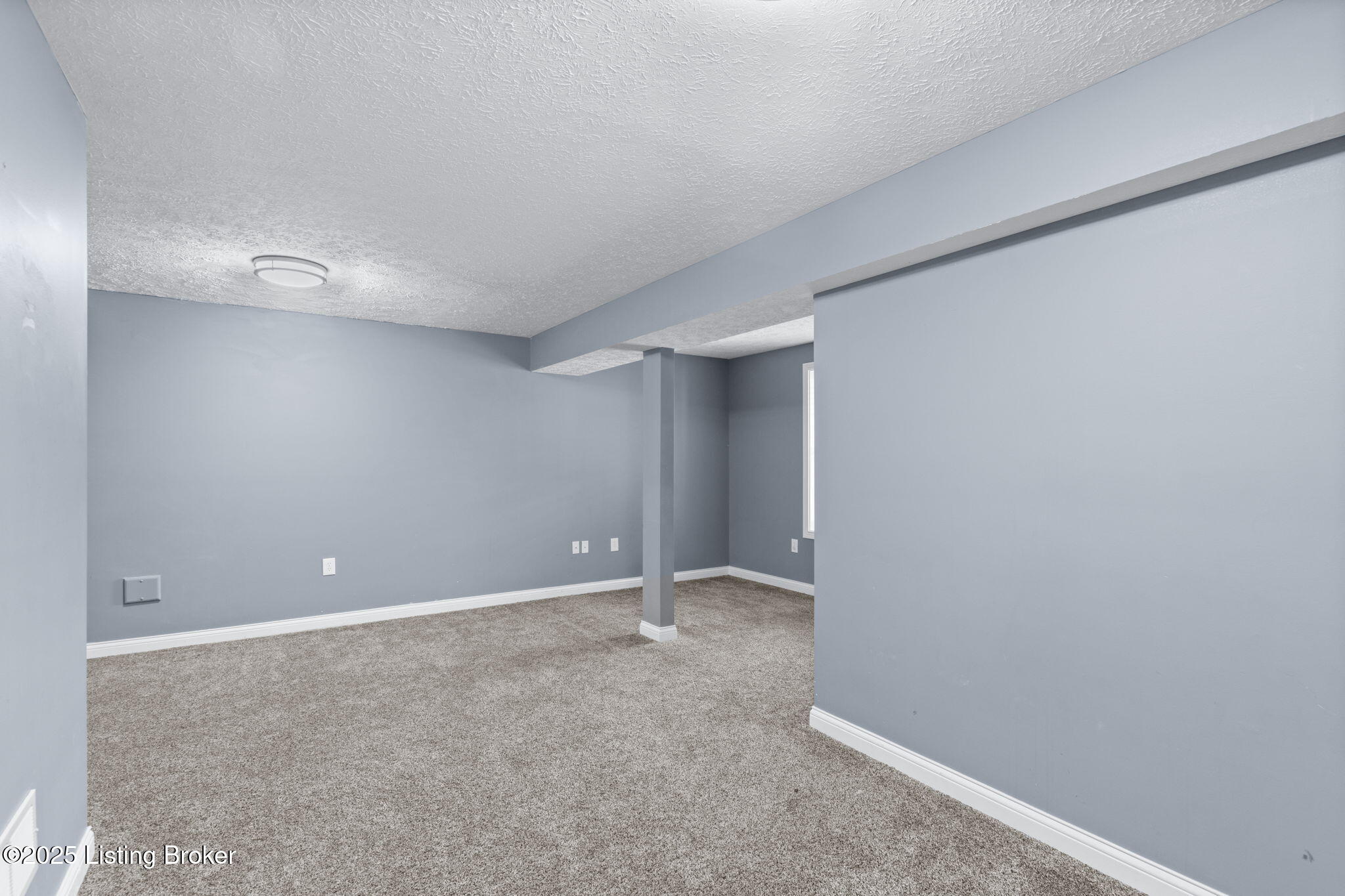 239 Village Circle Dr