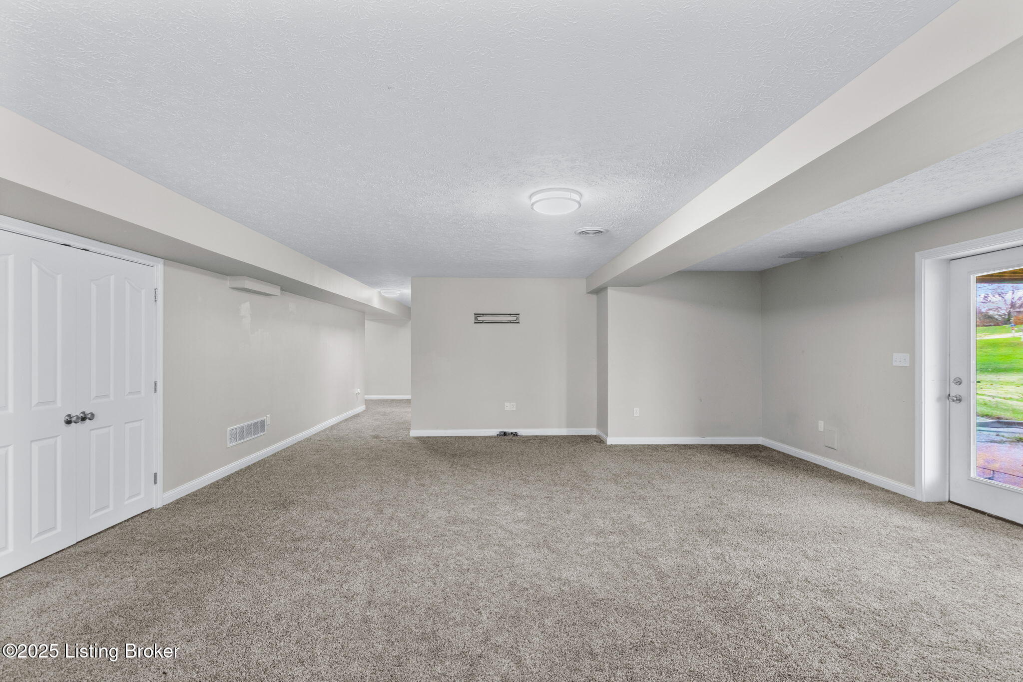 239 Village Circle Dr