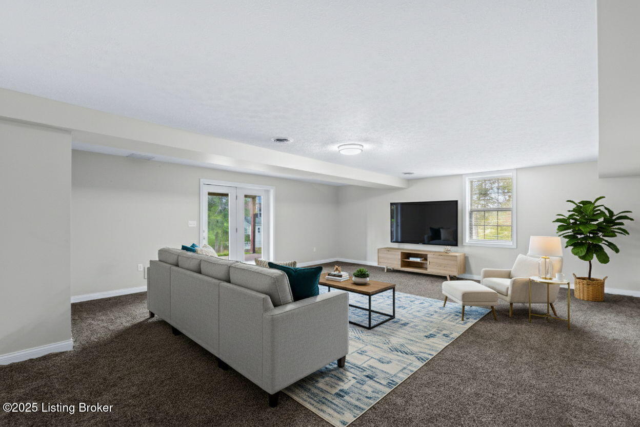 239 Village Circle Dr
