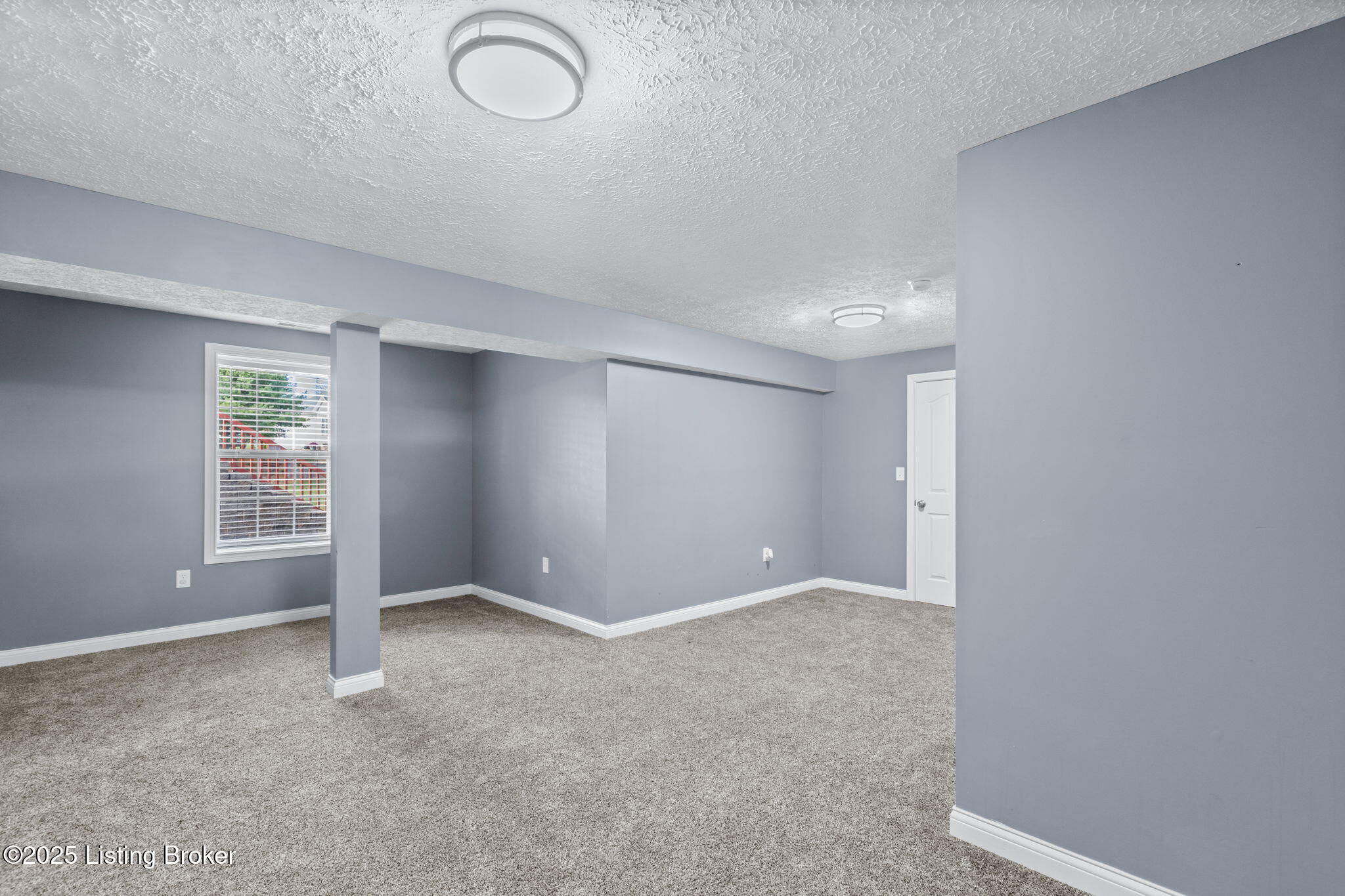 239 Village Circle Dr