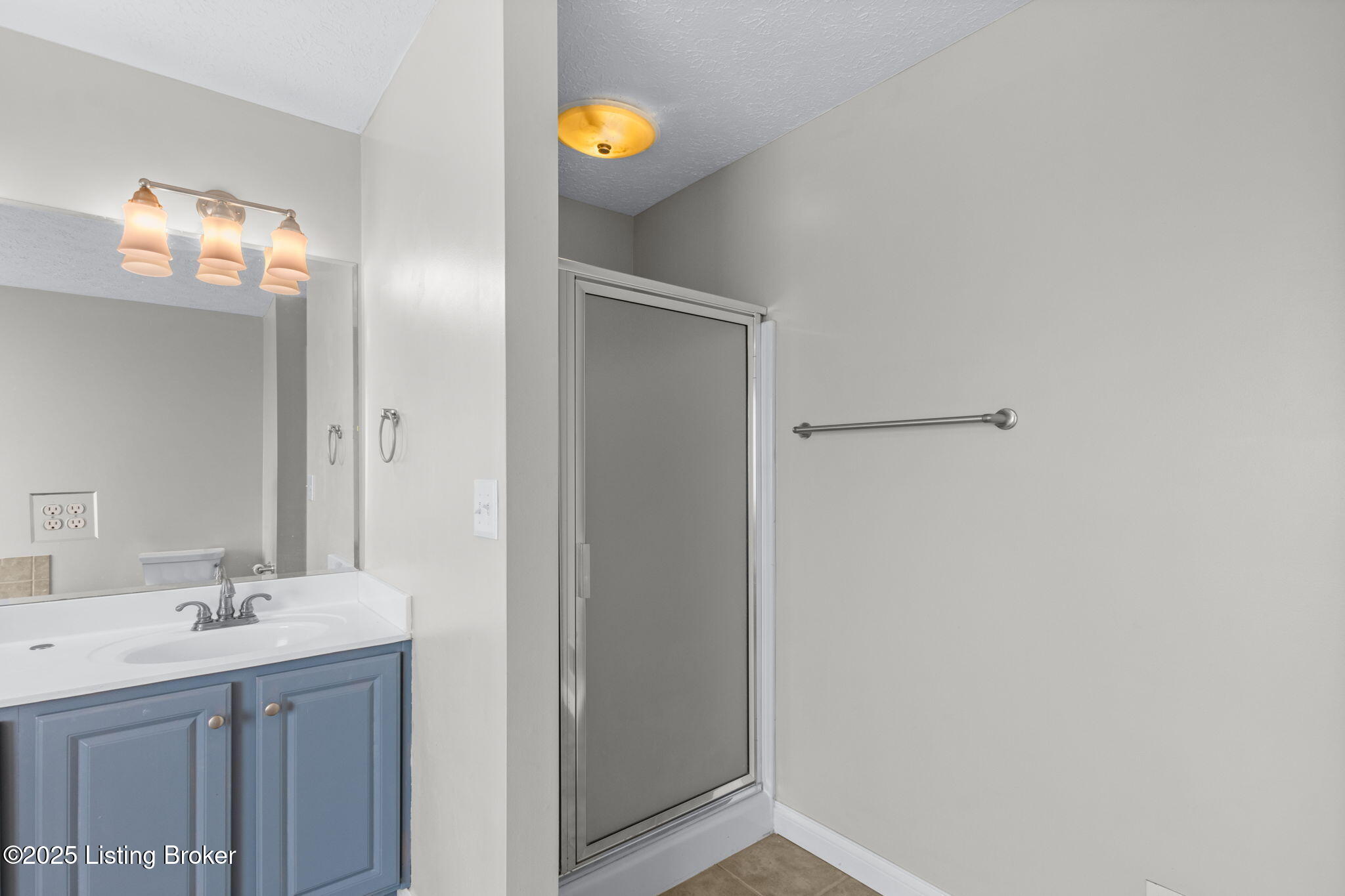 239 Village Circle Dr
