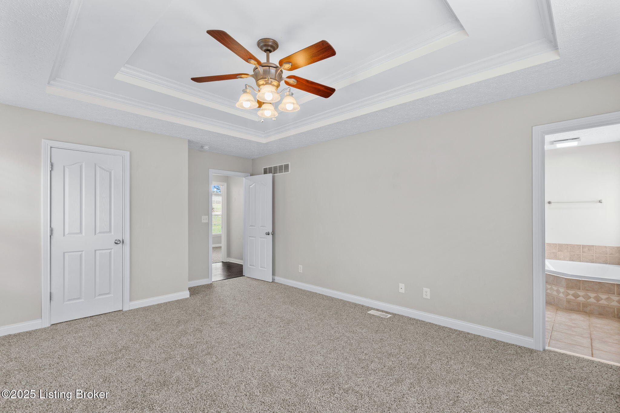 239 Village Circle Dr