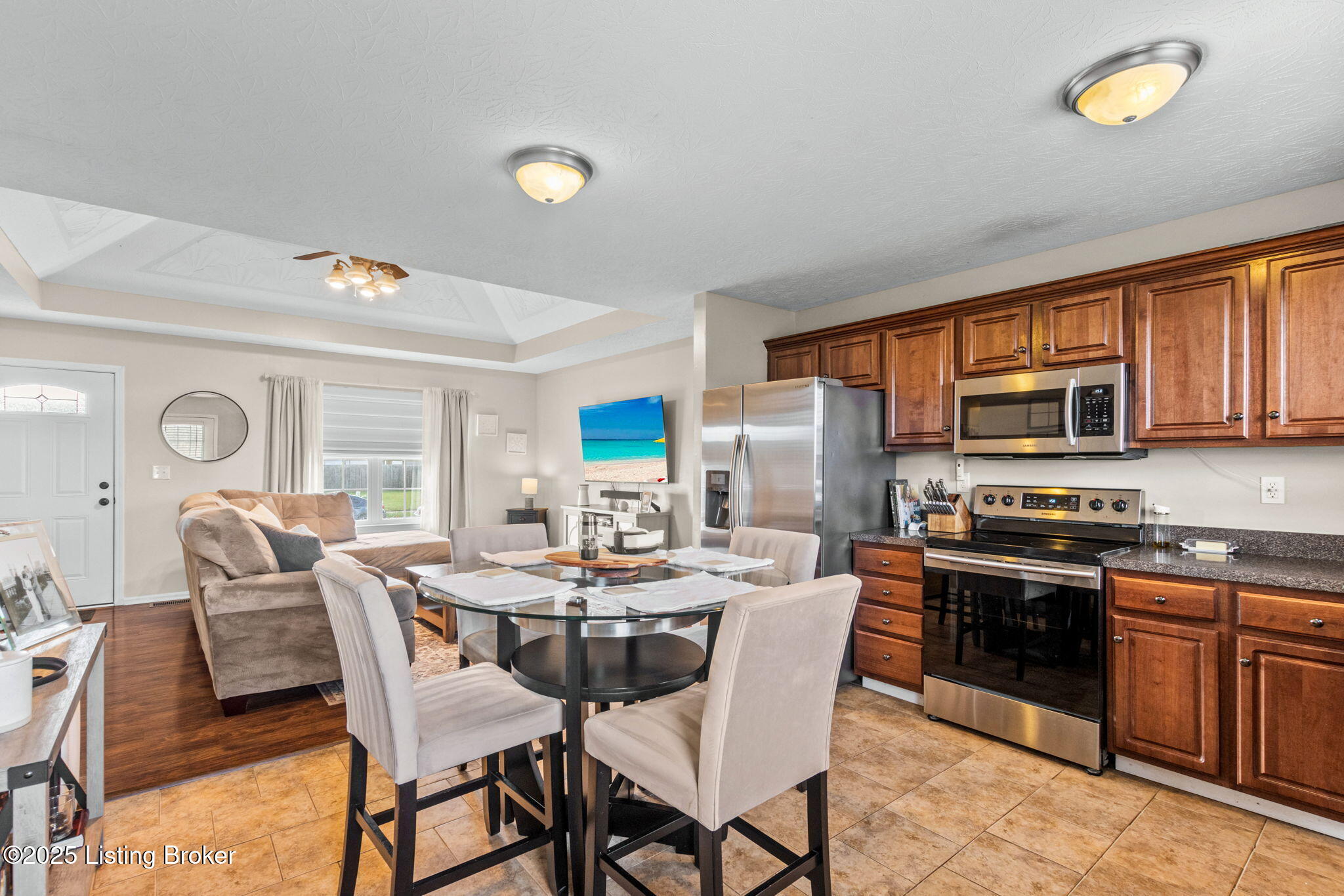708 Tecumseh Dr