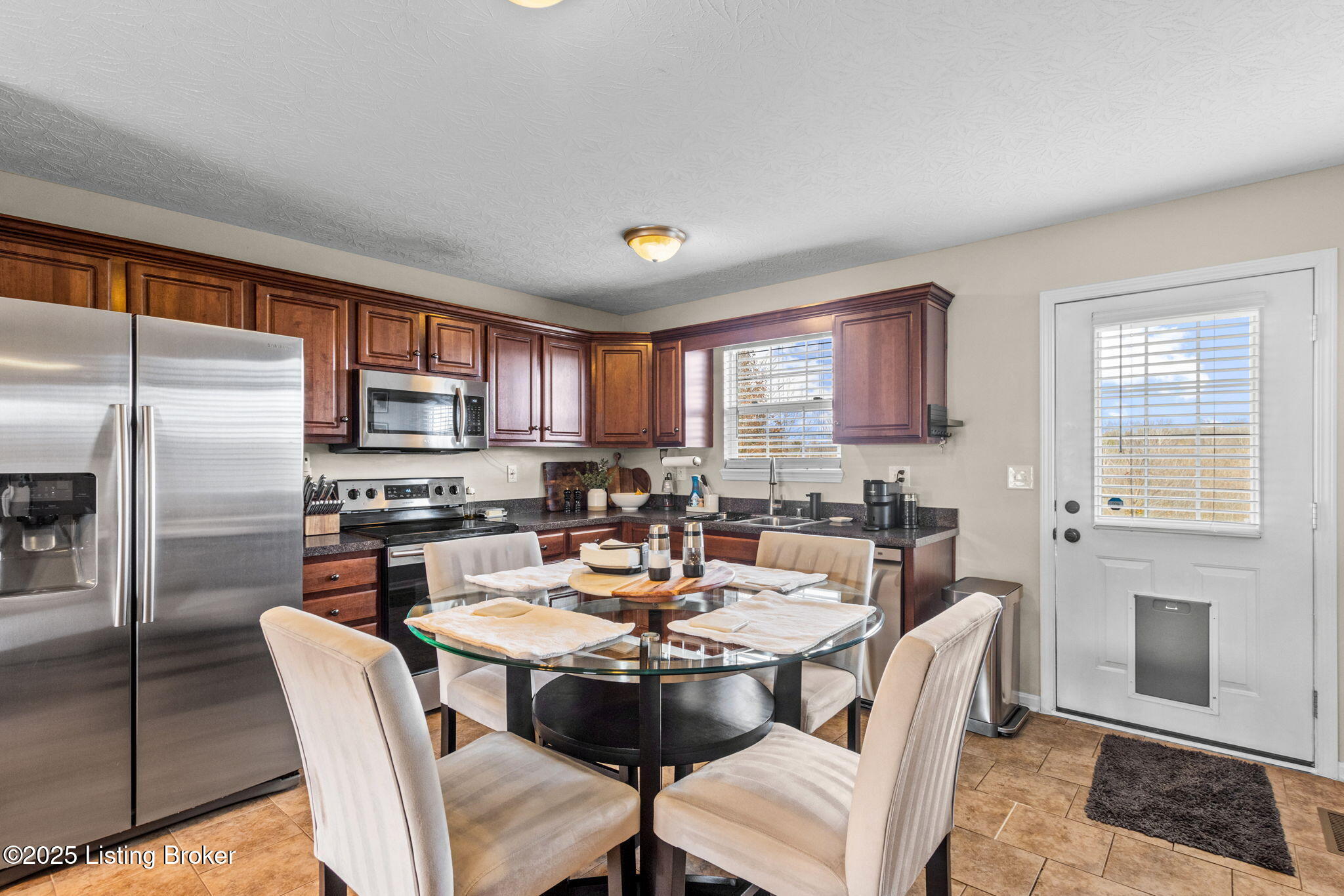 708 Tecumseh Dr