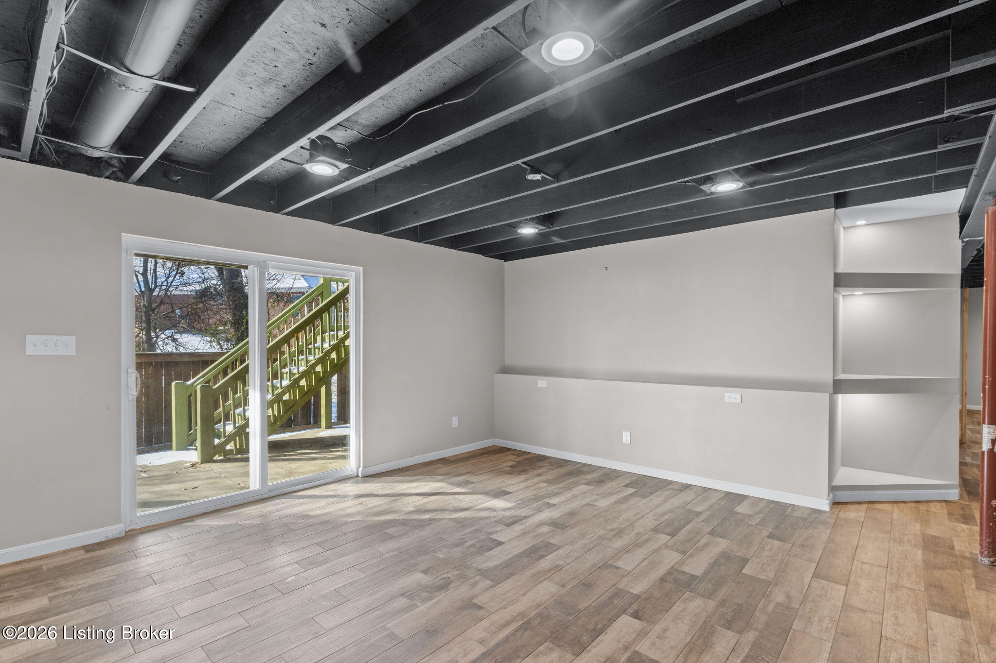 214 Garnette Ct