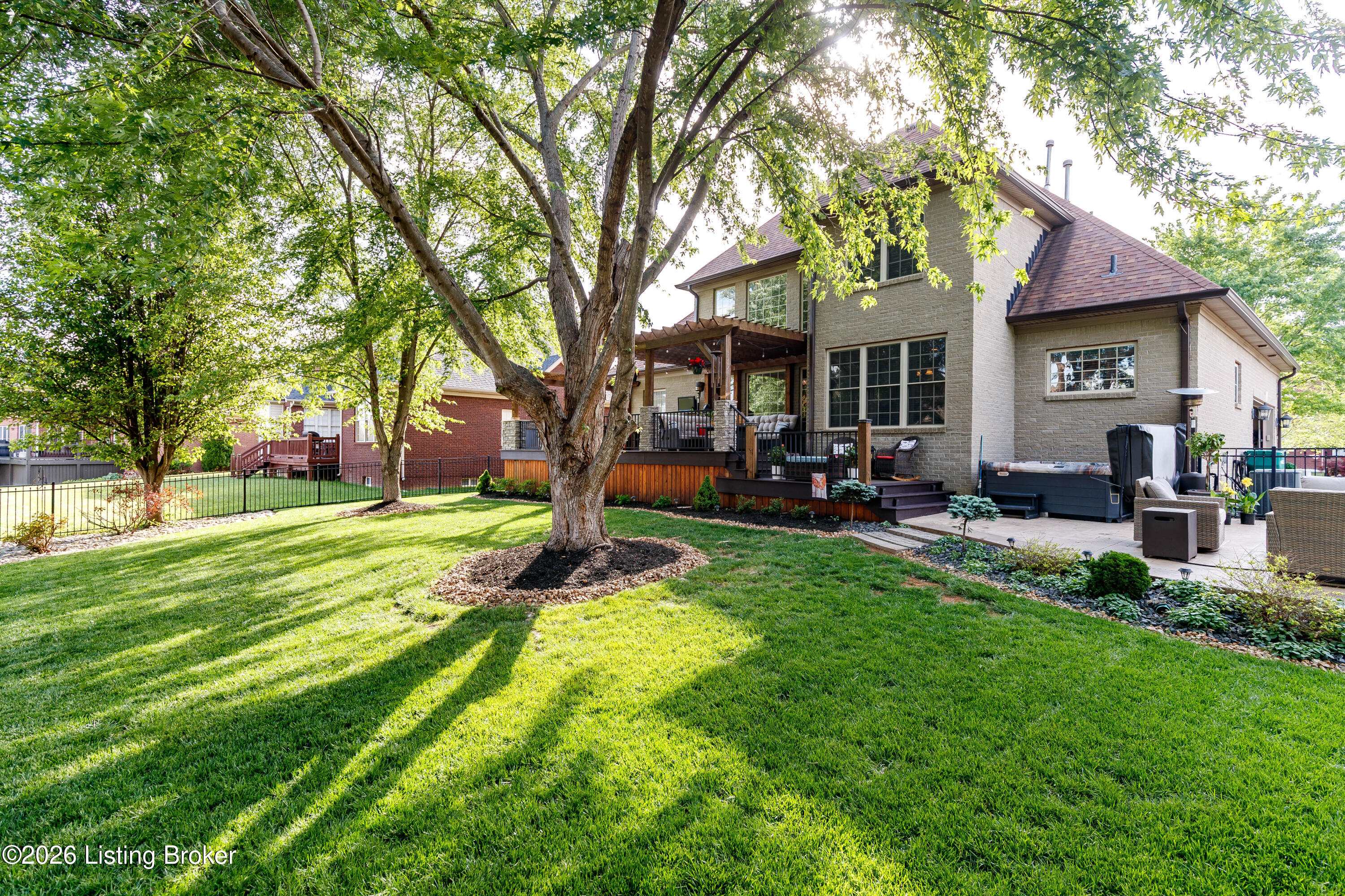 11117 Little Spring Blvd