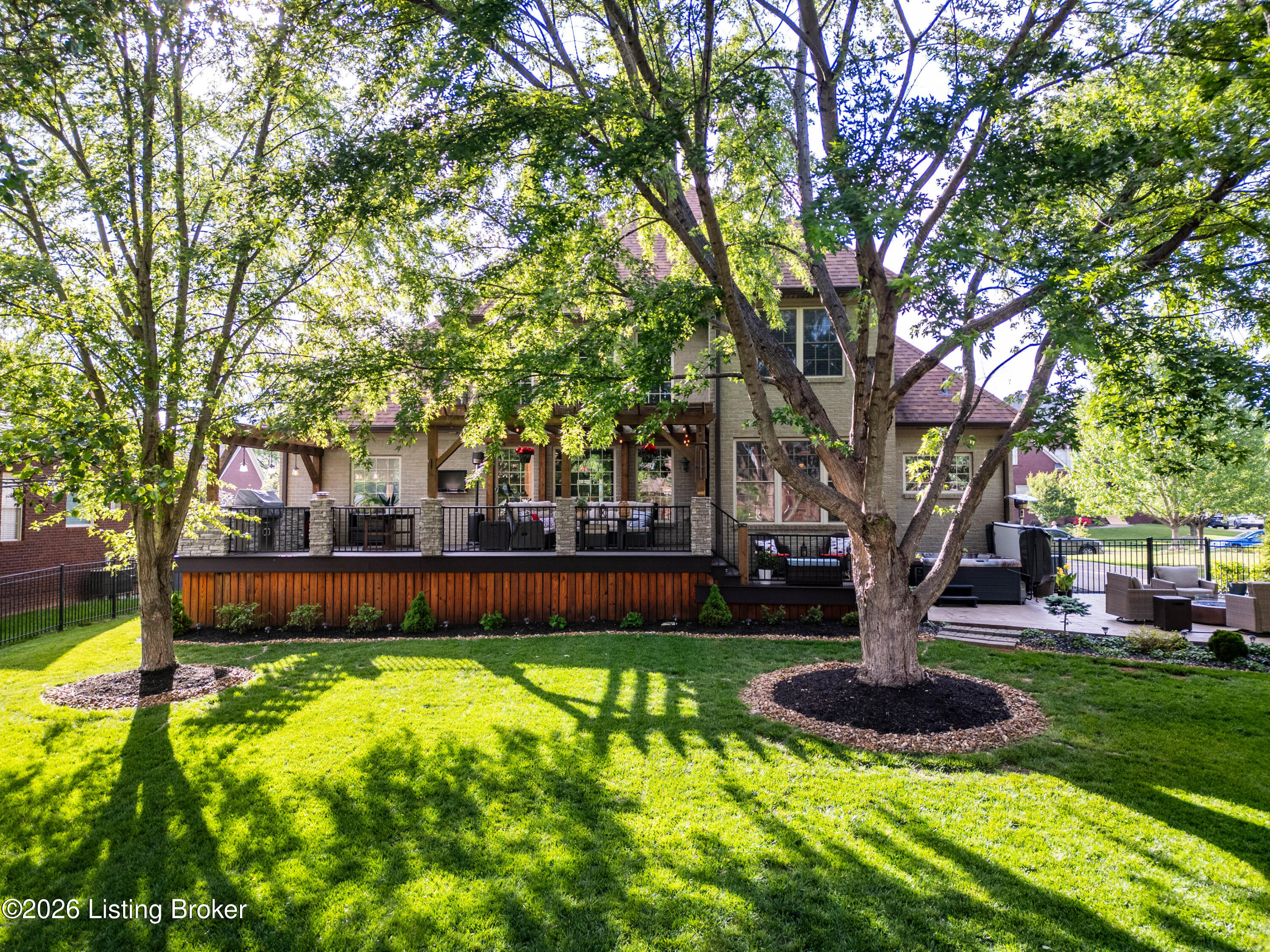 11117 Little Spring Blvd