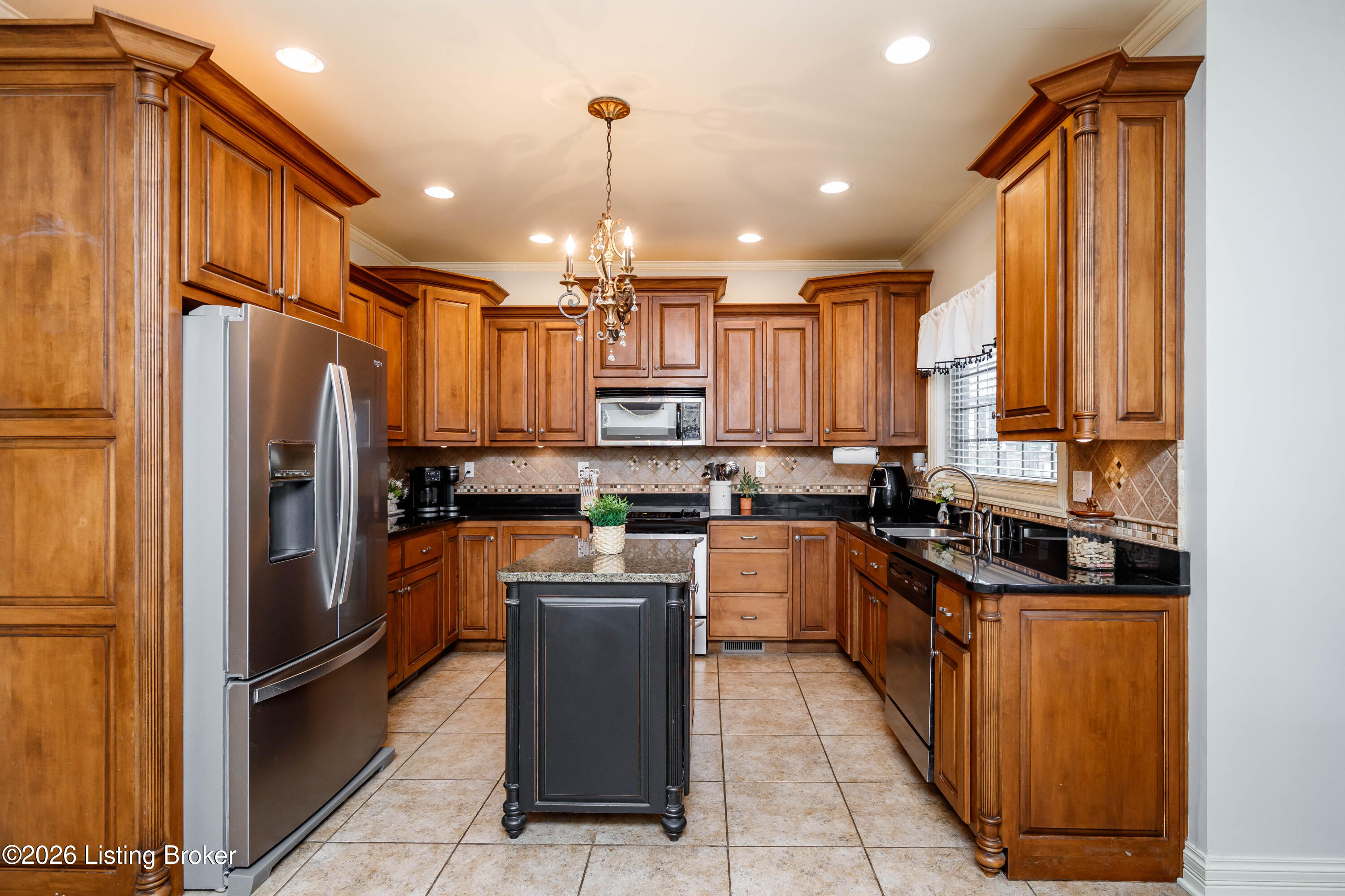 11117 Little Spring Blvd