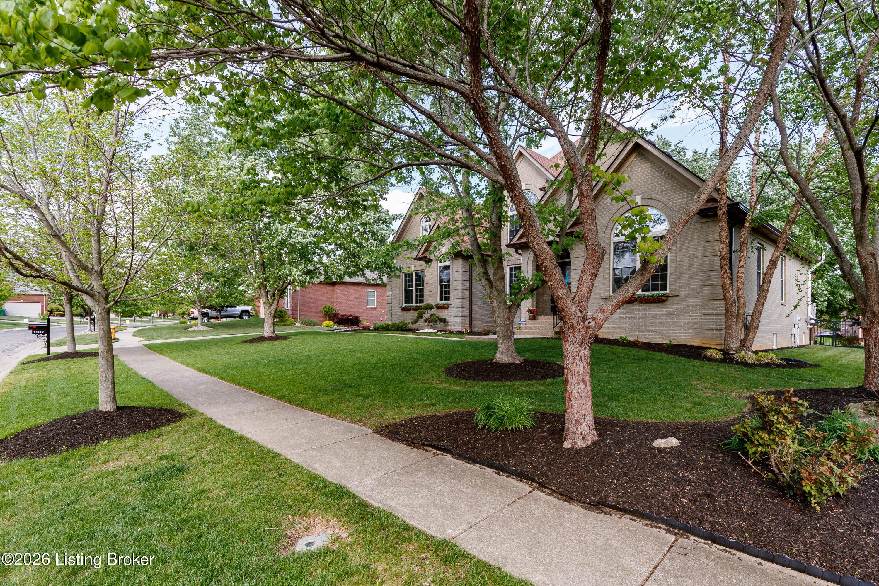11117 Little Spring Blvd