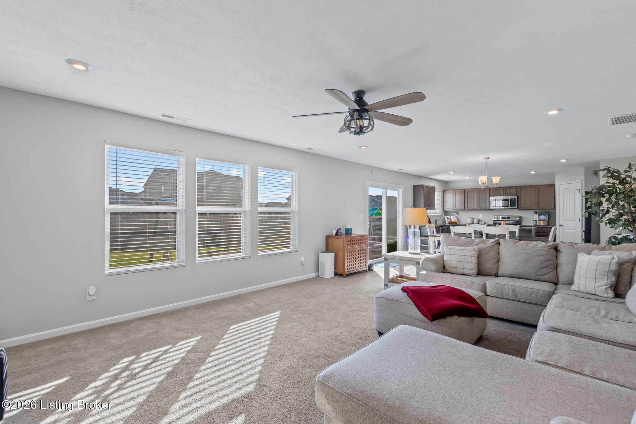 1305 Bogard Ln