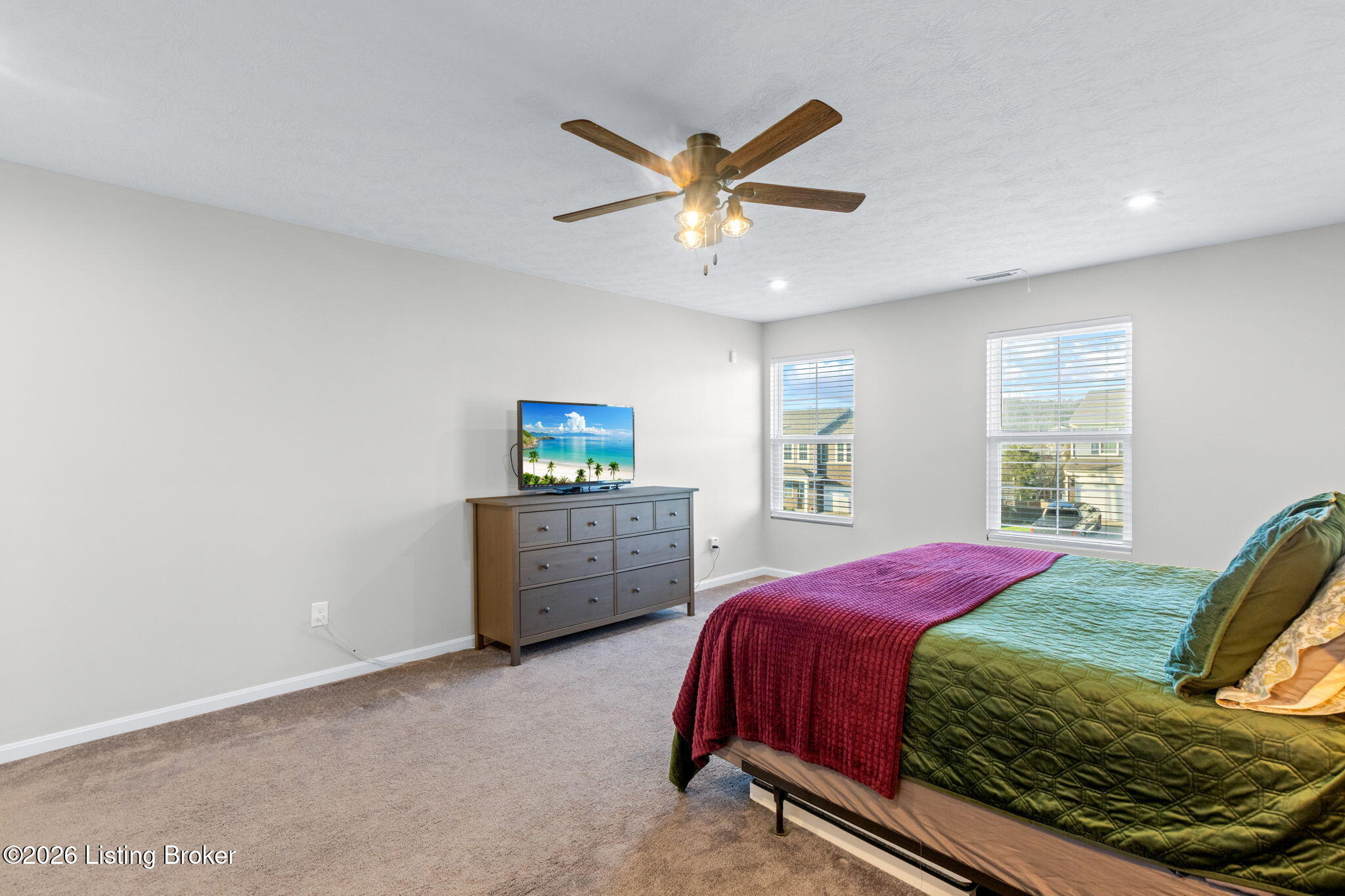 1305 Bogard Ln