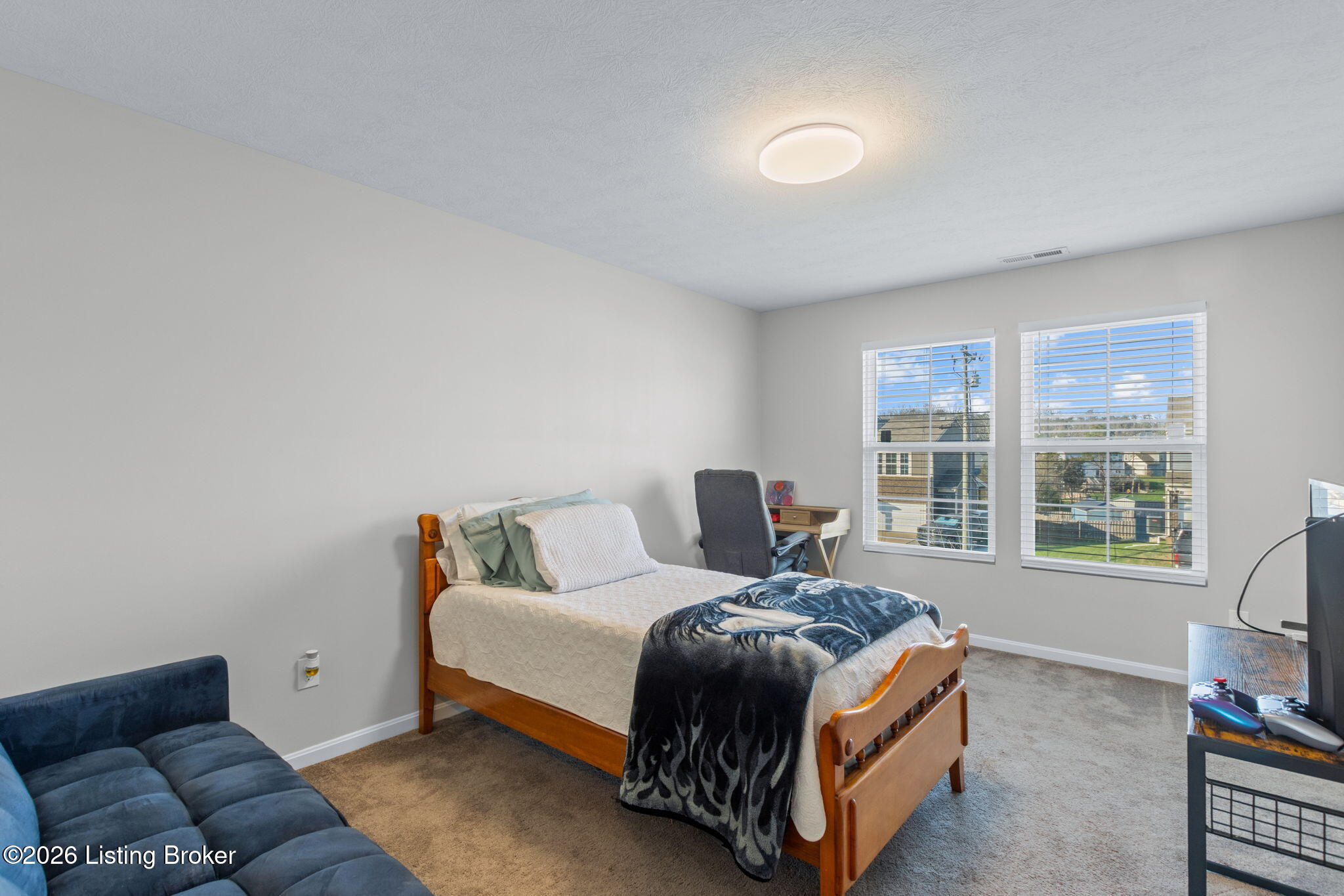 1305 Bogard Ln