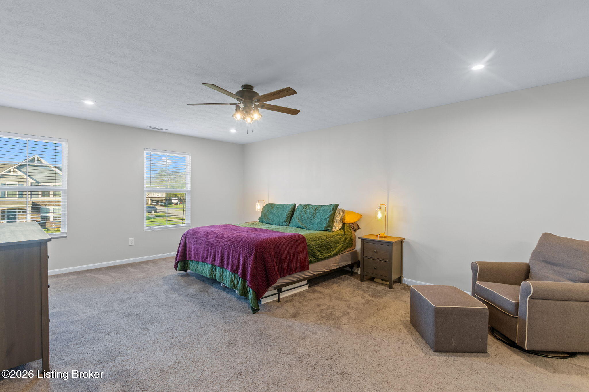 1305 Bogard Ln