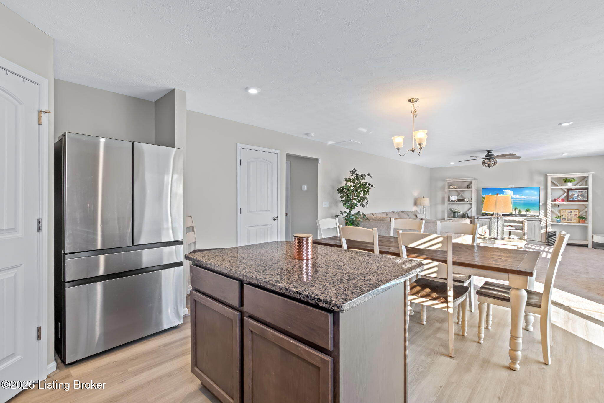 1305 Bogard Ln