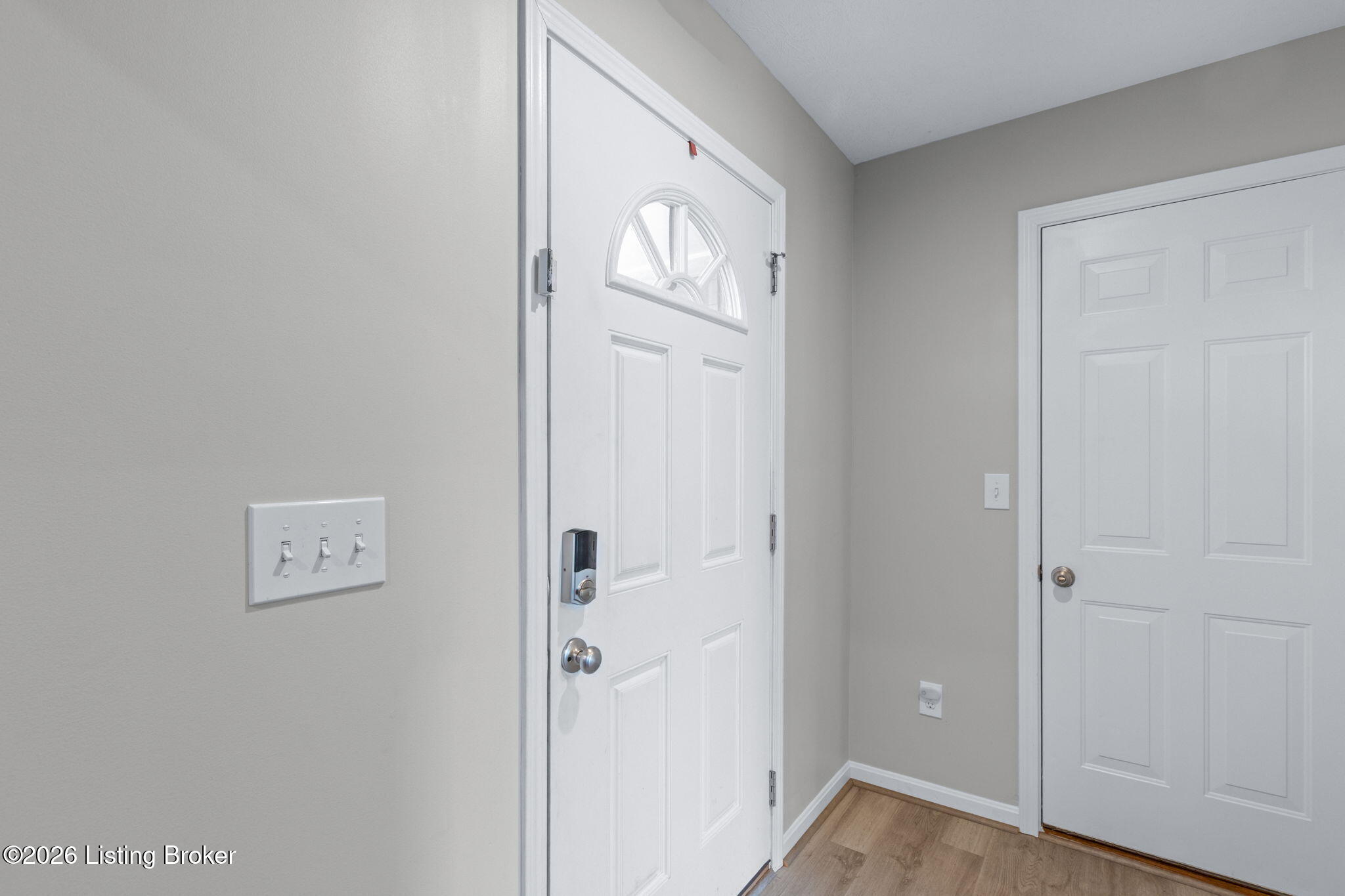 1305 Bogard Ln