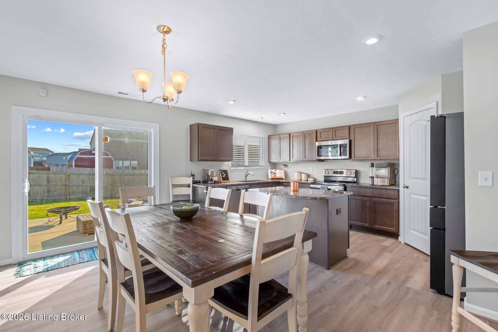 1305 Bogard Ln