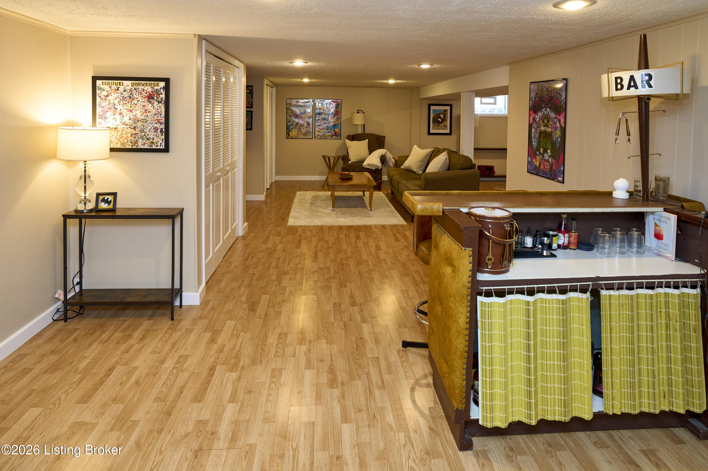 6909 Greenlawn Rd