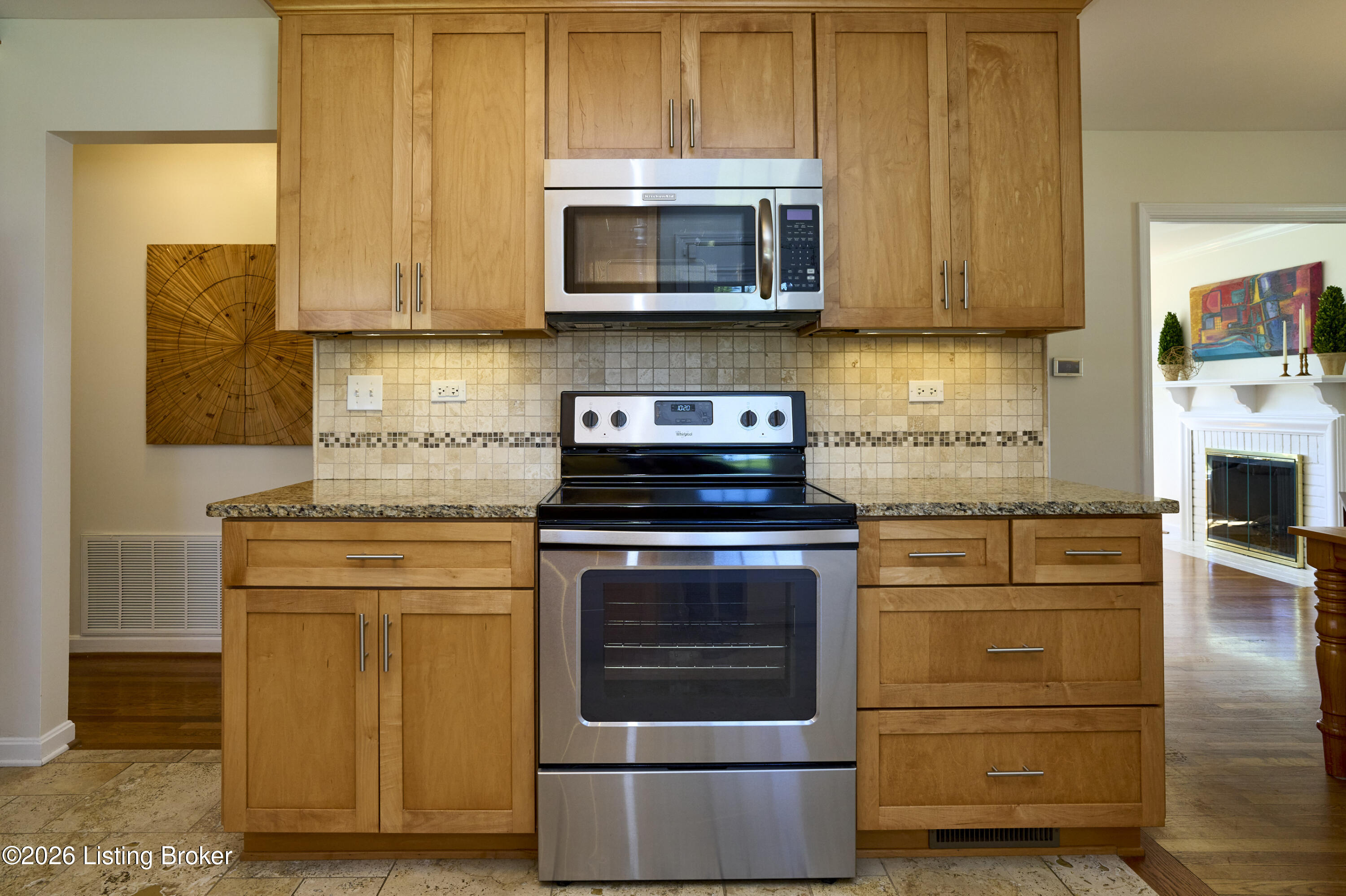 6909 Greenlawn Rd