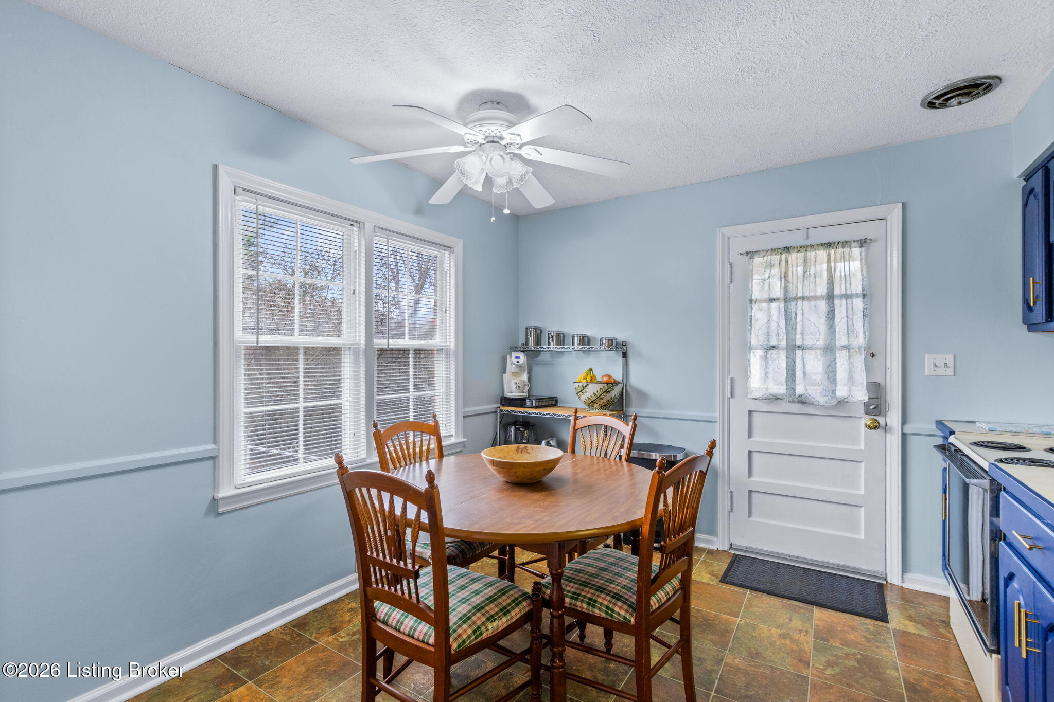 2507 Clearbrook Dr