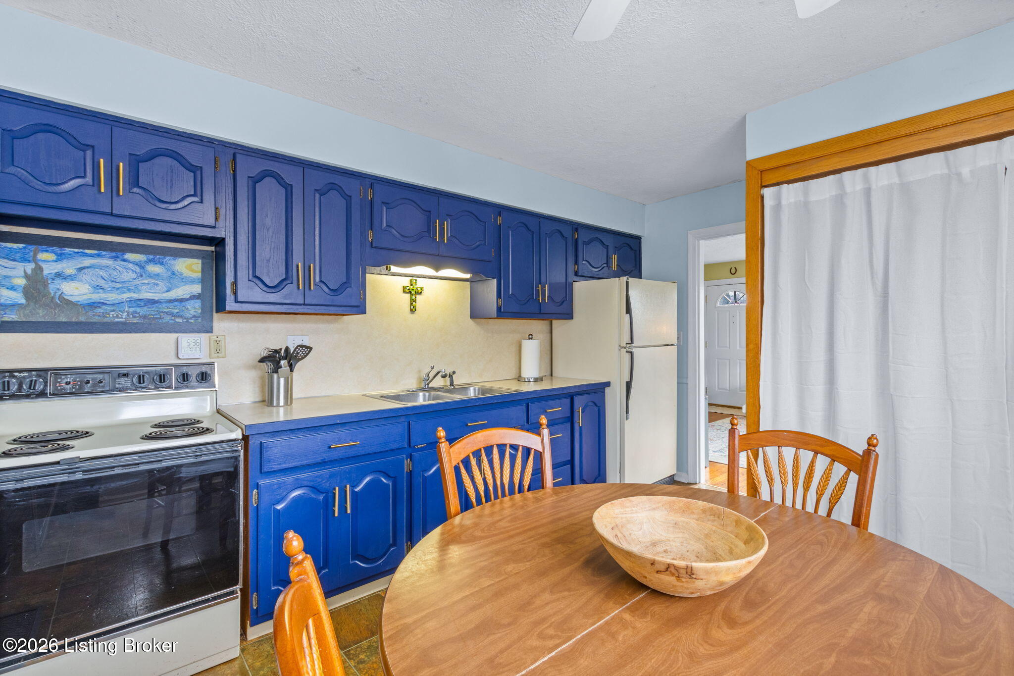 2507 Clearbrook Dr