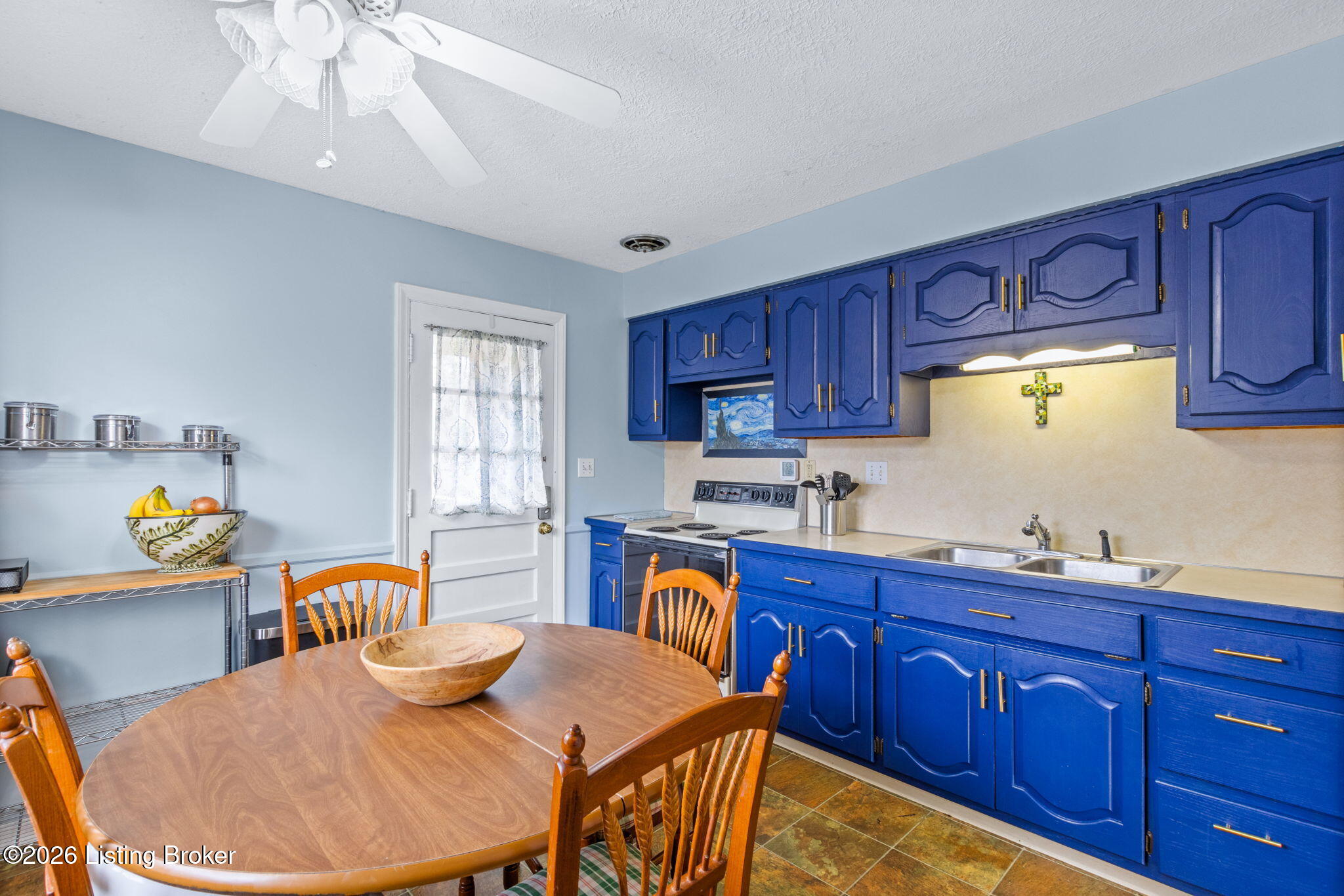 2507 Clearbrook Dr
