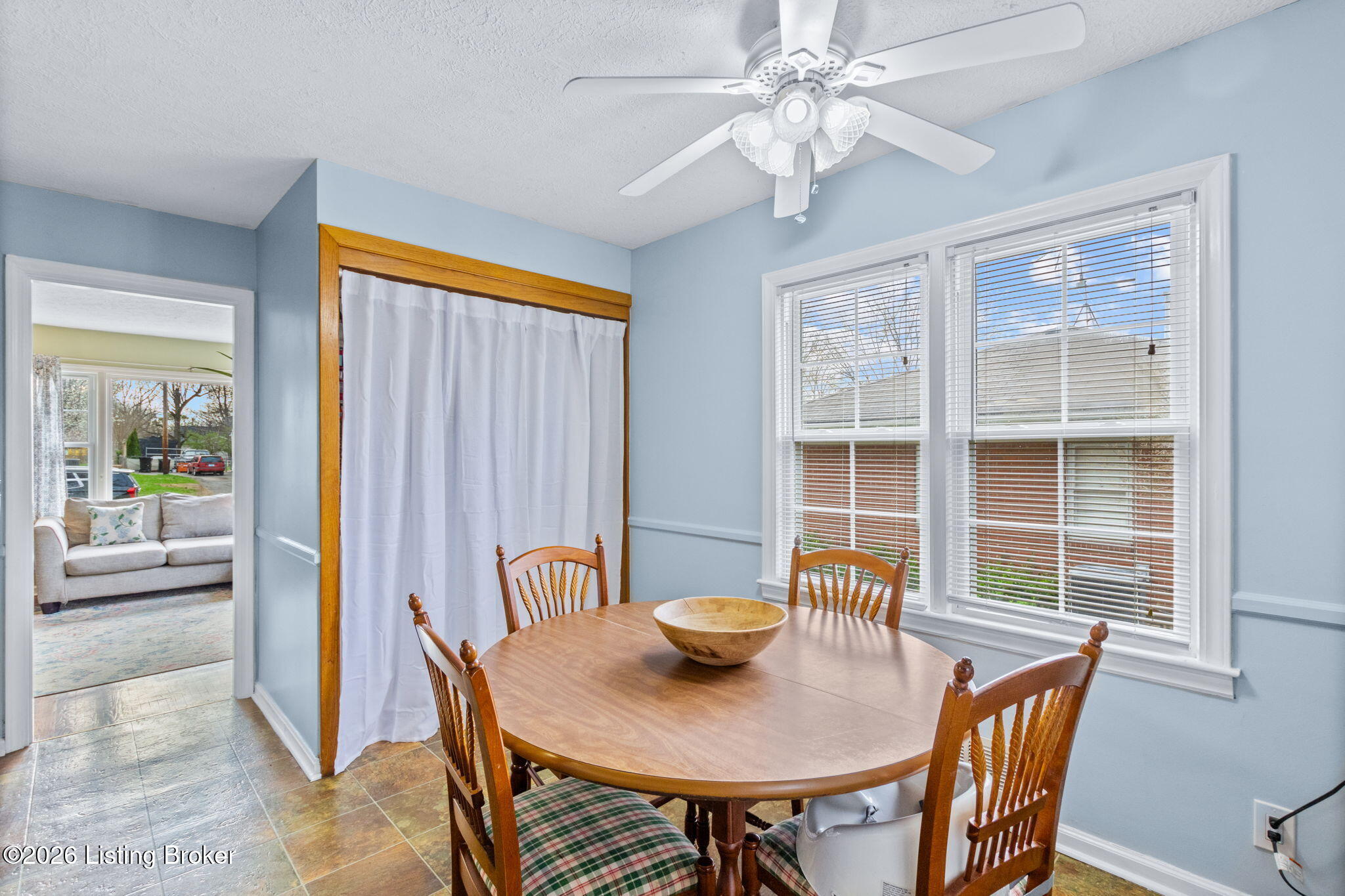 2507 Clearbrook Dr