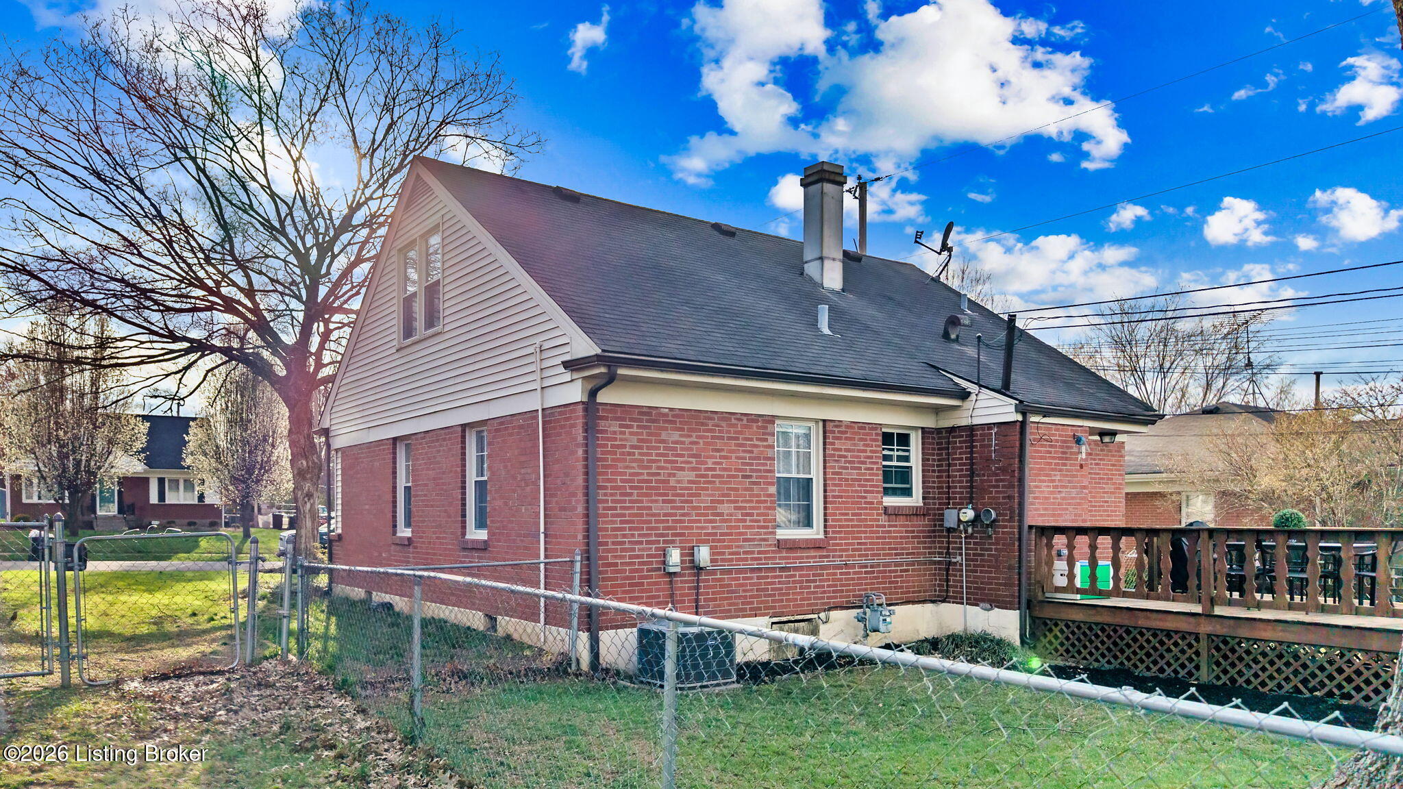 2507 Clearbrook Dr