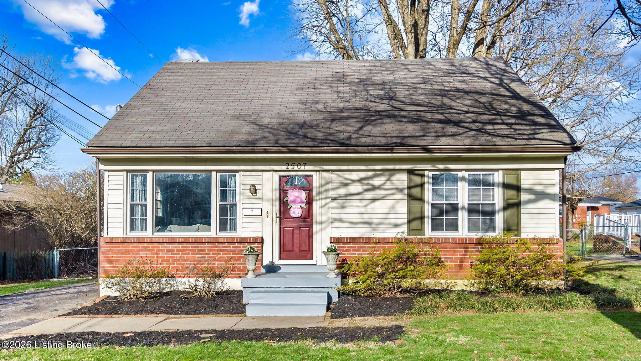 2507 Clearbrook Dr