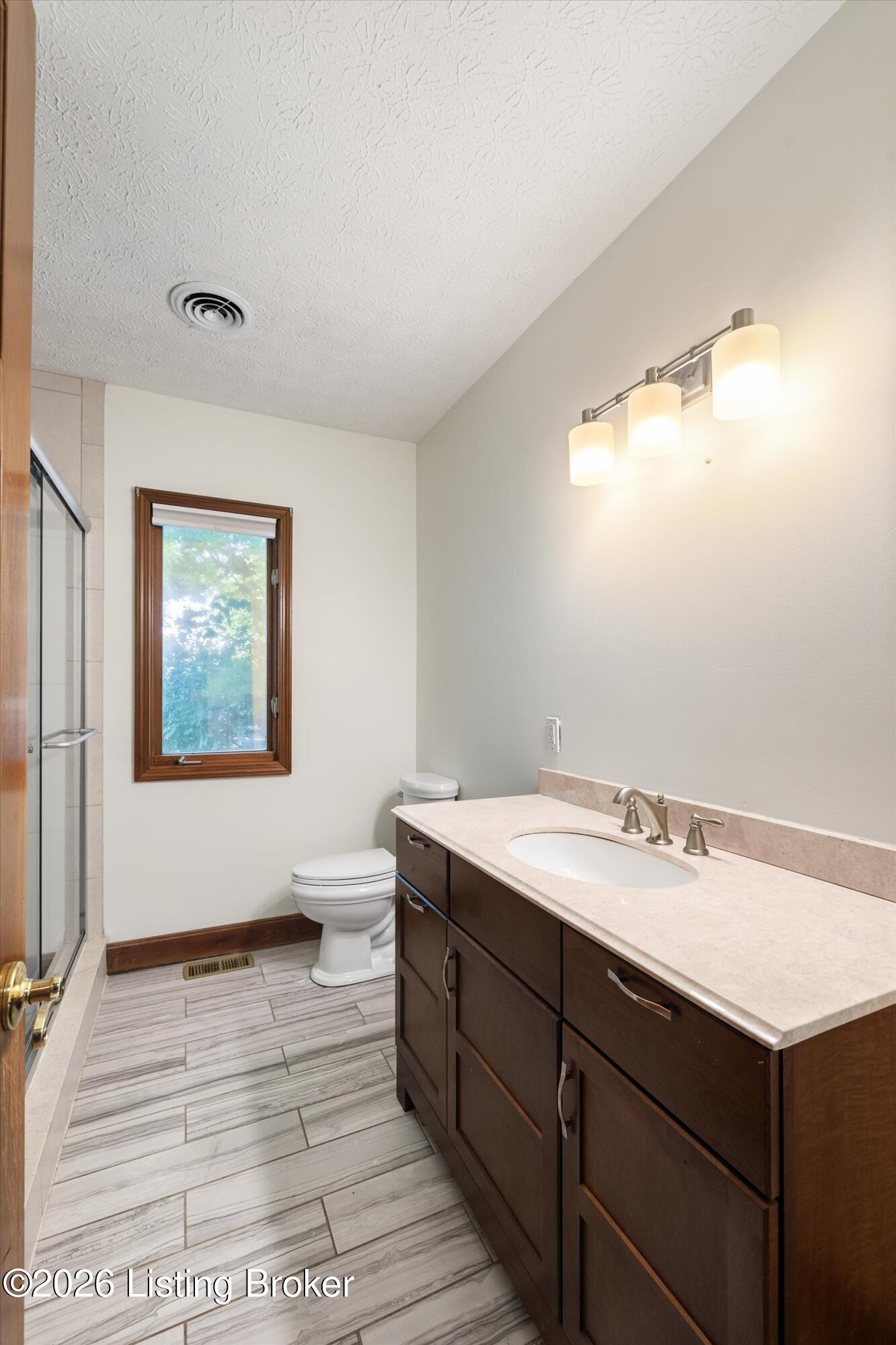 9214 Reigate Ct
