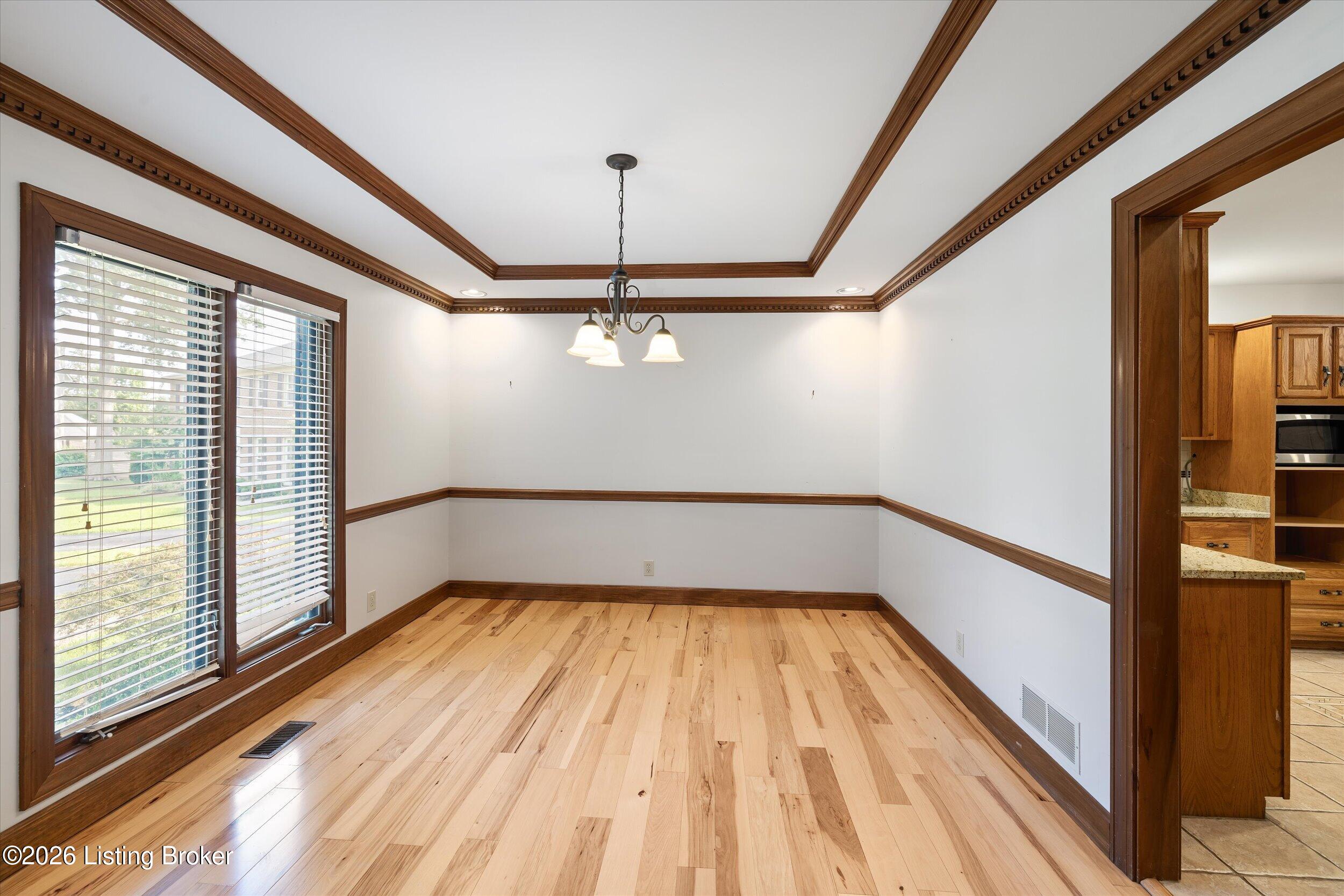 9214 Reigate Ct