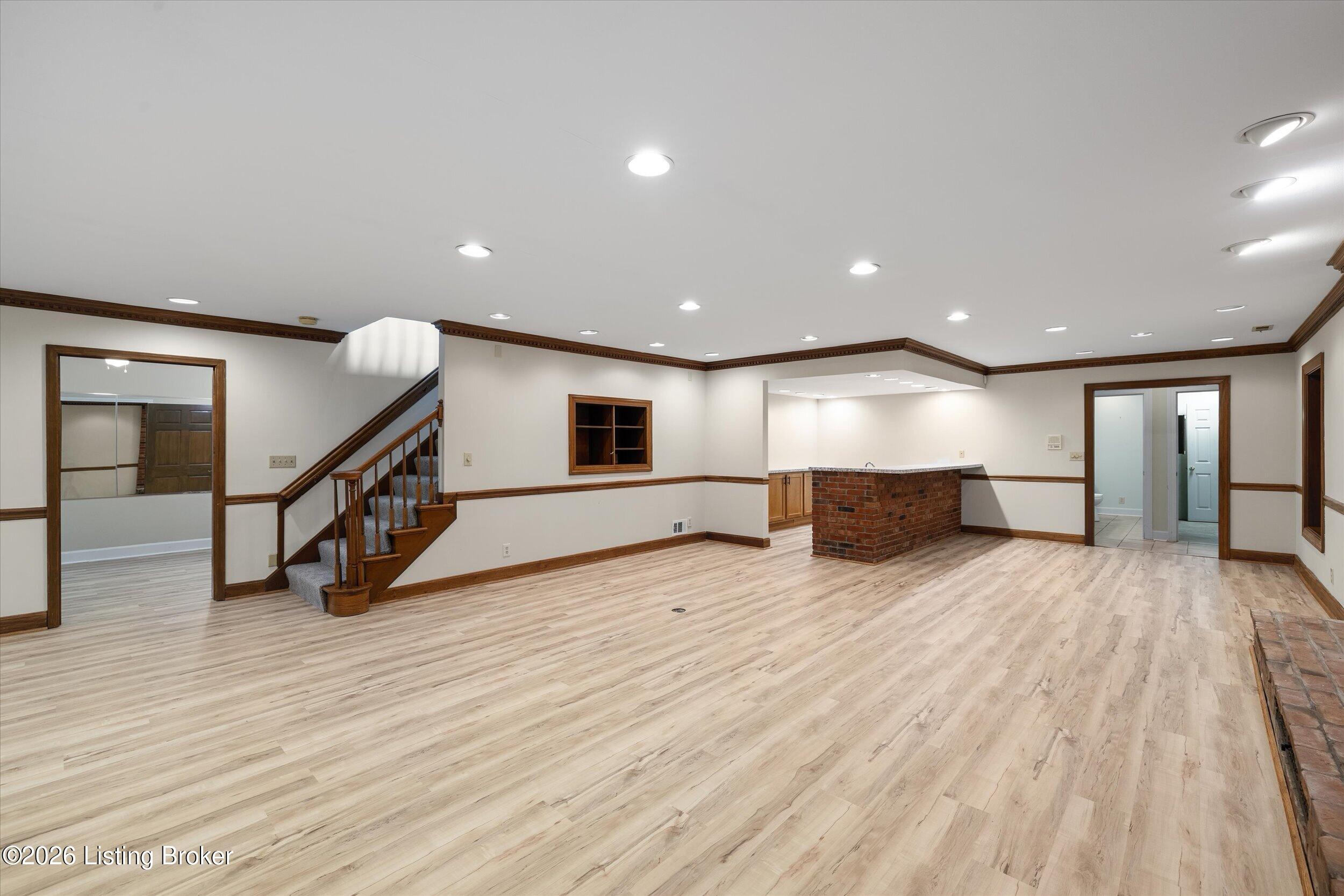 9214 Reigate Ct