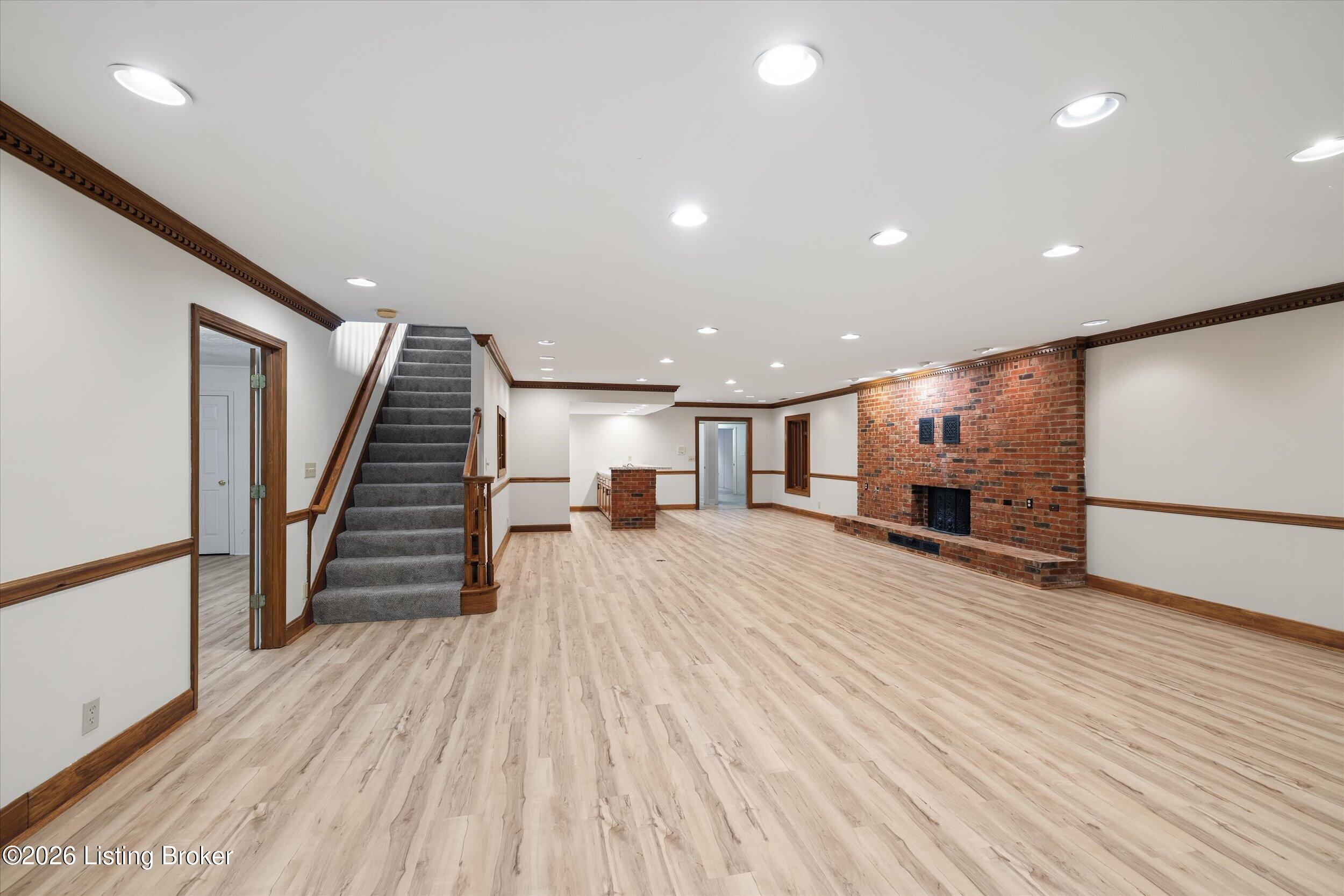 9214 Reigate Ct