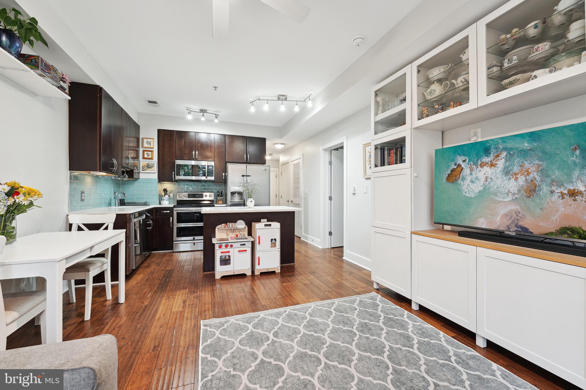 245 15TH STREET SE 204
