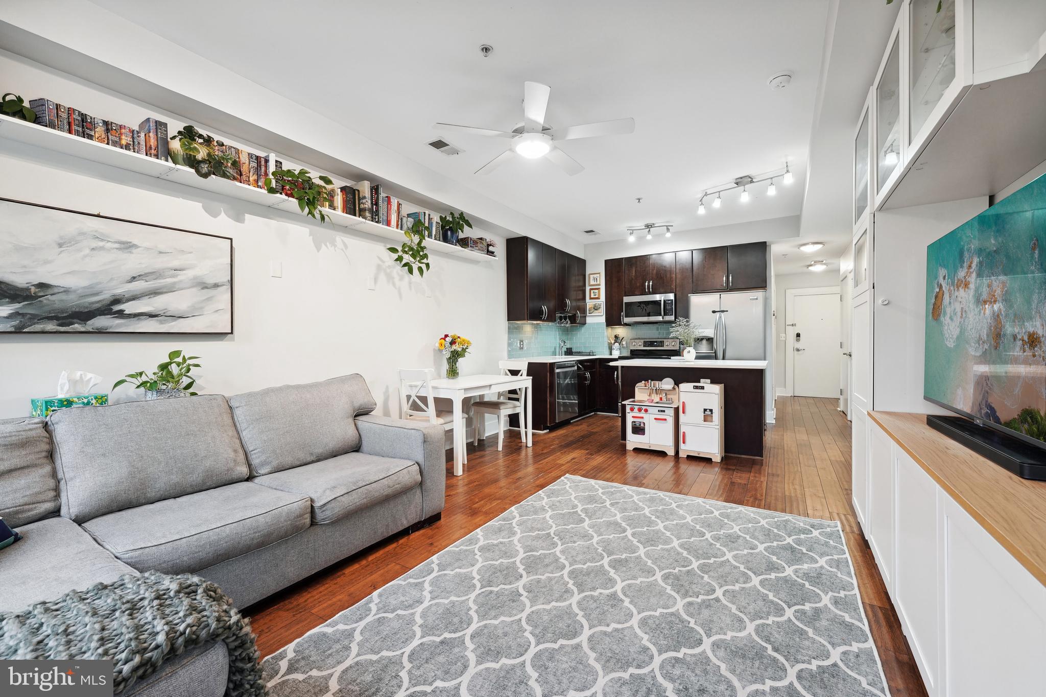 245 15TH STREET SE 204
