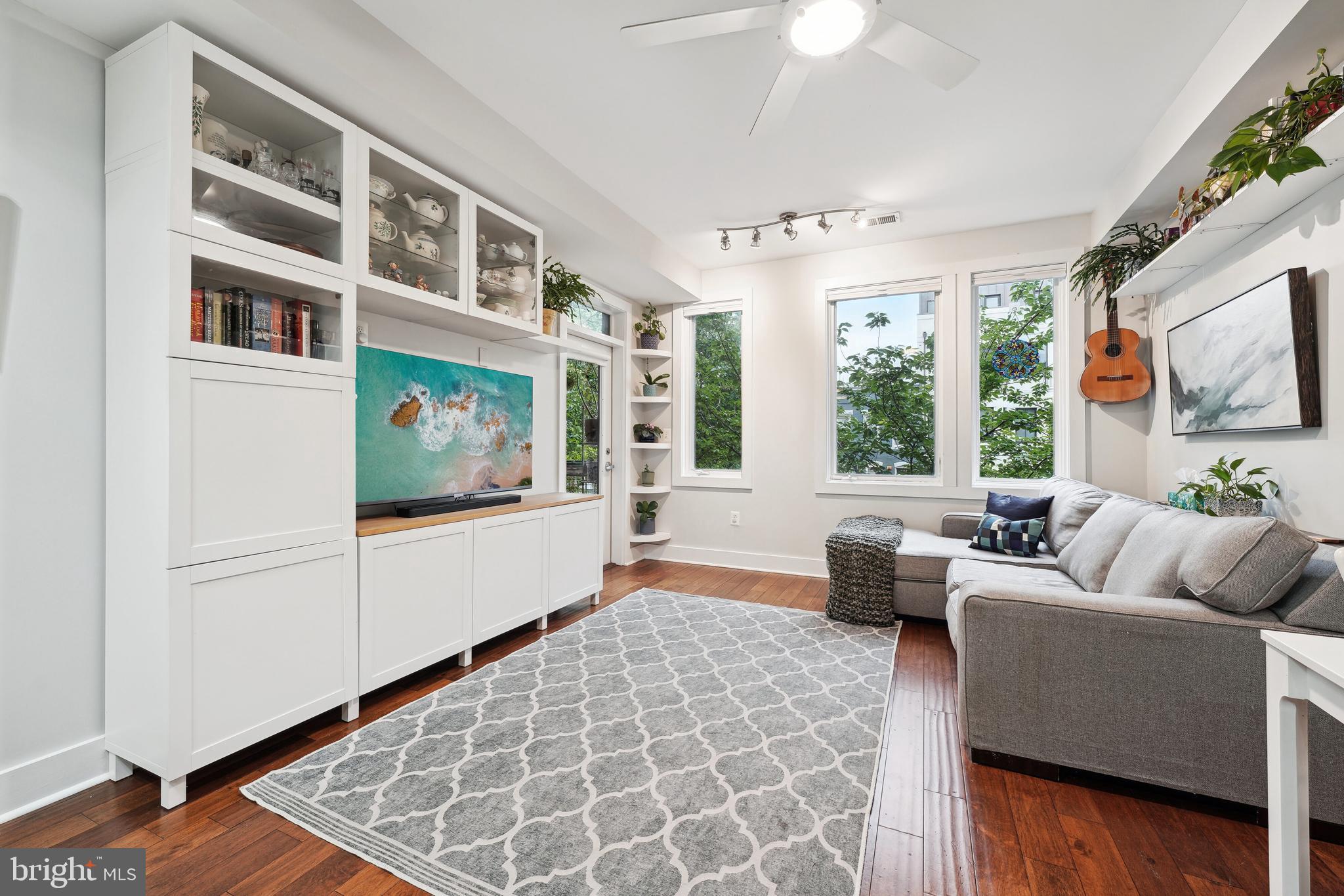 245 15TH STREET SE 204