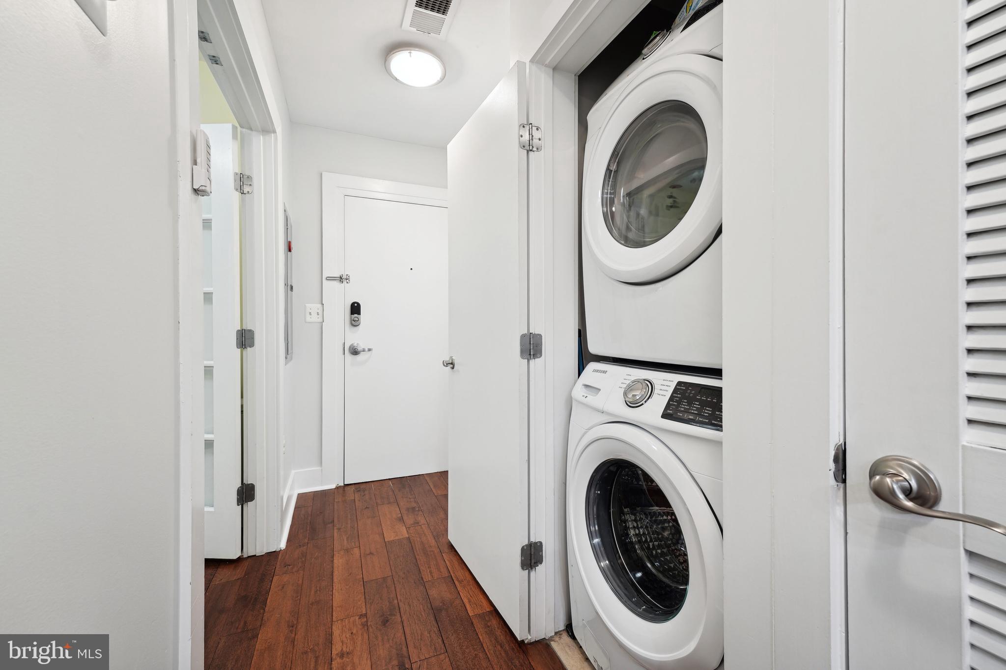 245 15TH STREET SE 204